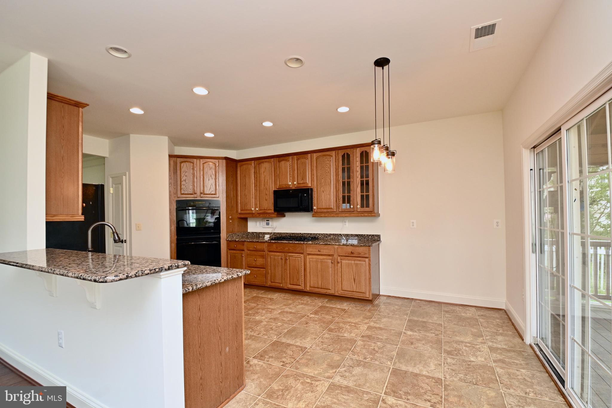 VIRGINIA HERITAGE AT LEE'S PARK - Residential