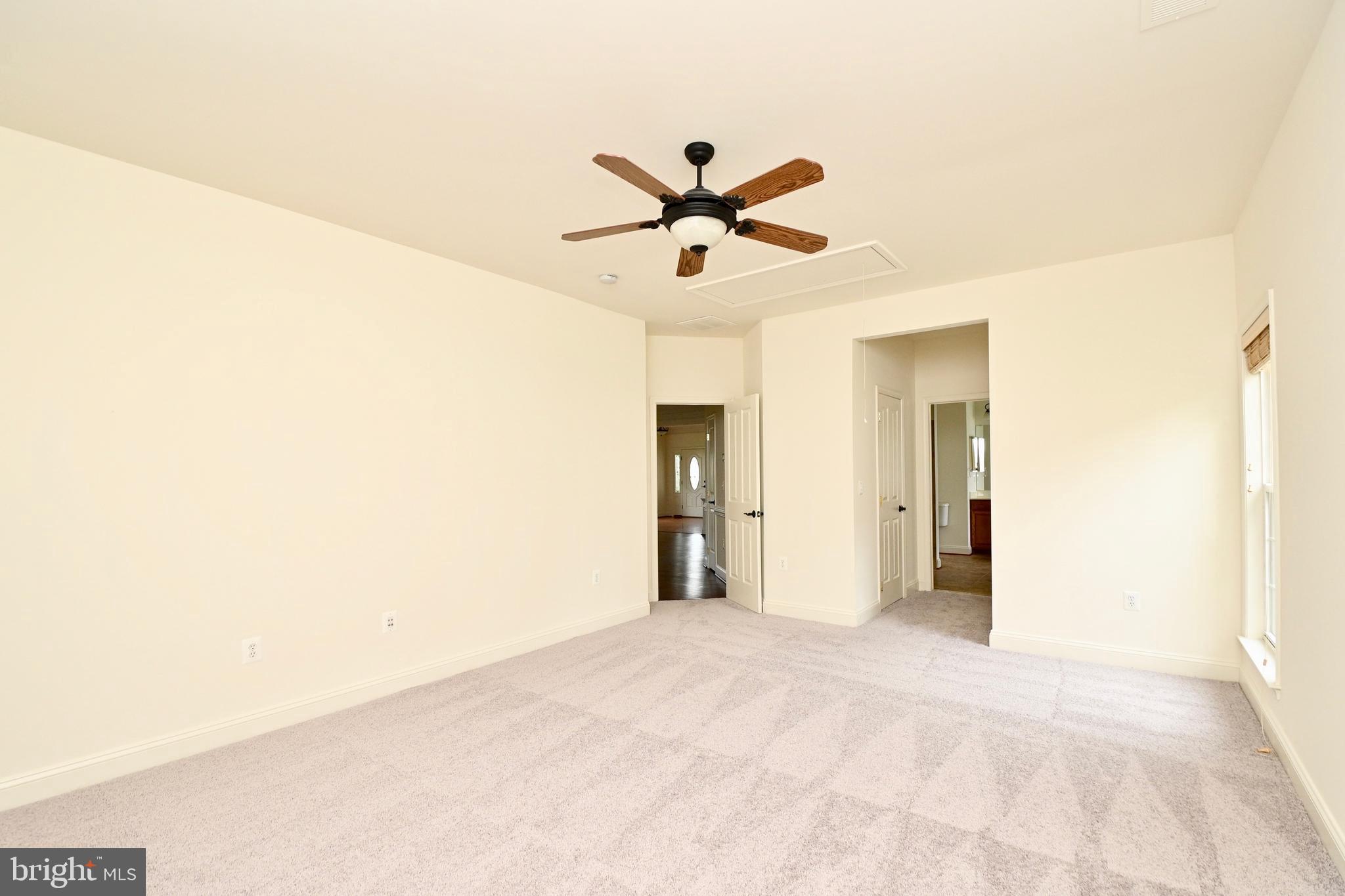 VIRGINIA HERITAGE AT LEE'S PARK - Residential