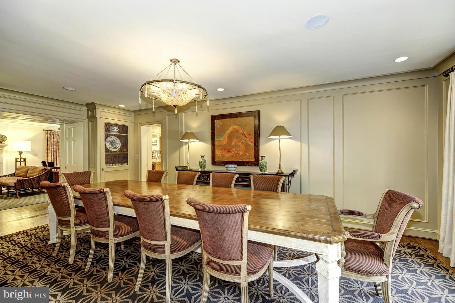 CHEVY CHASE - Residential