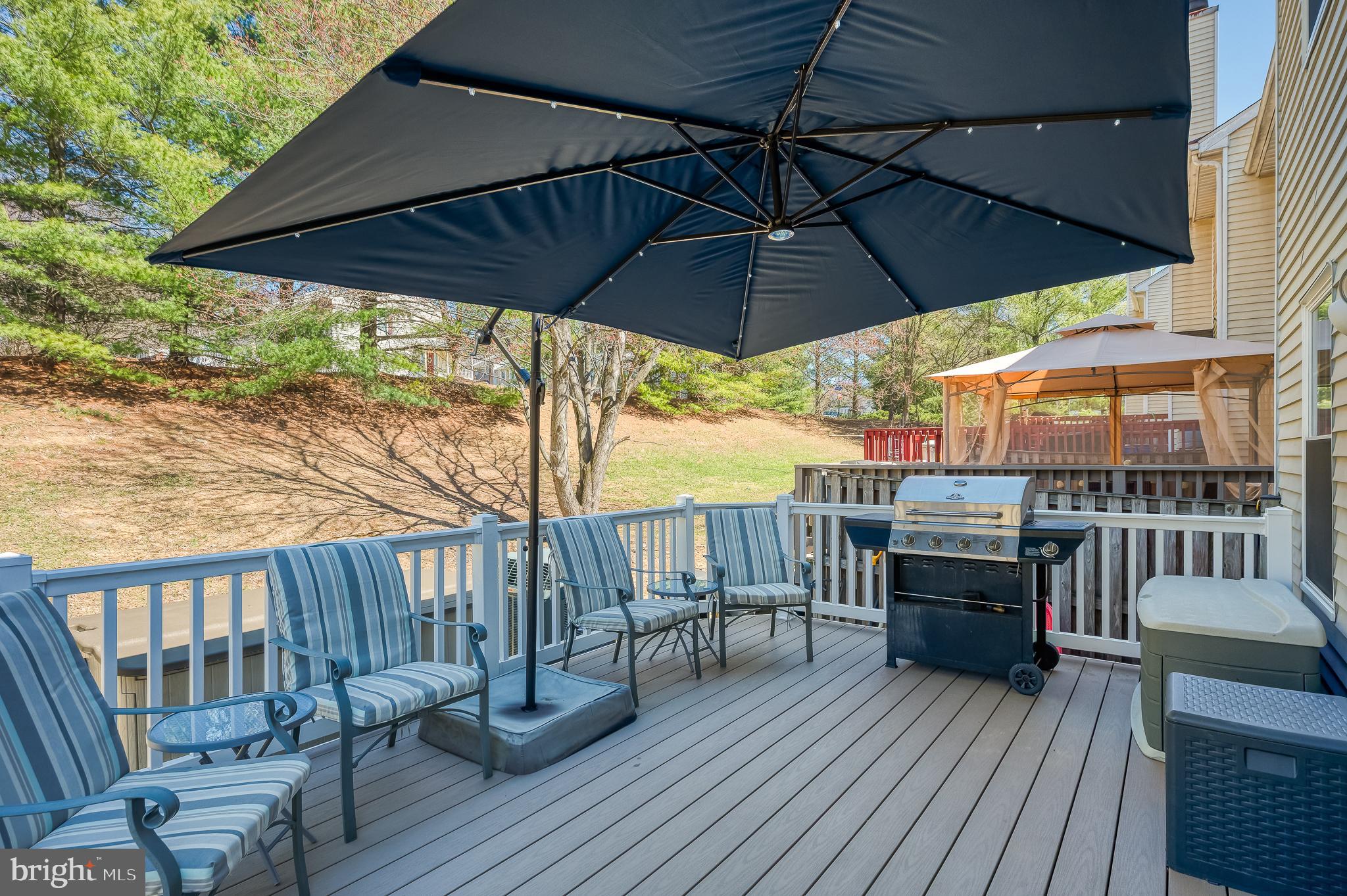 VILLAGE AT THOMAS RUN - Residential