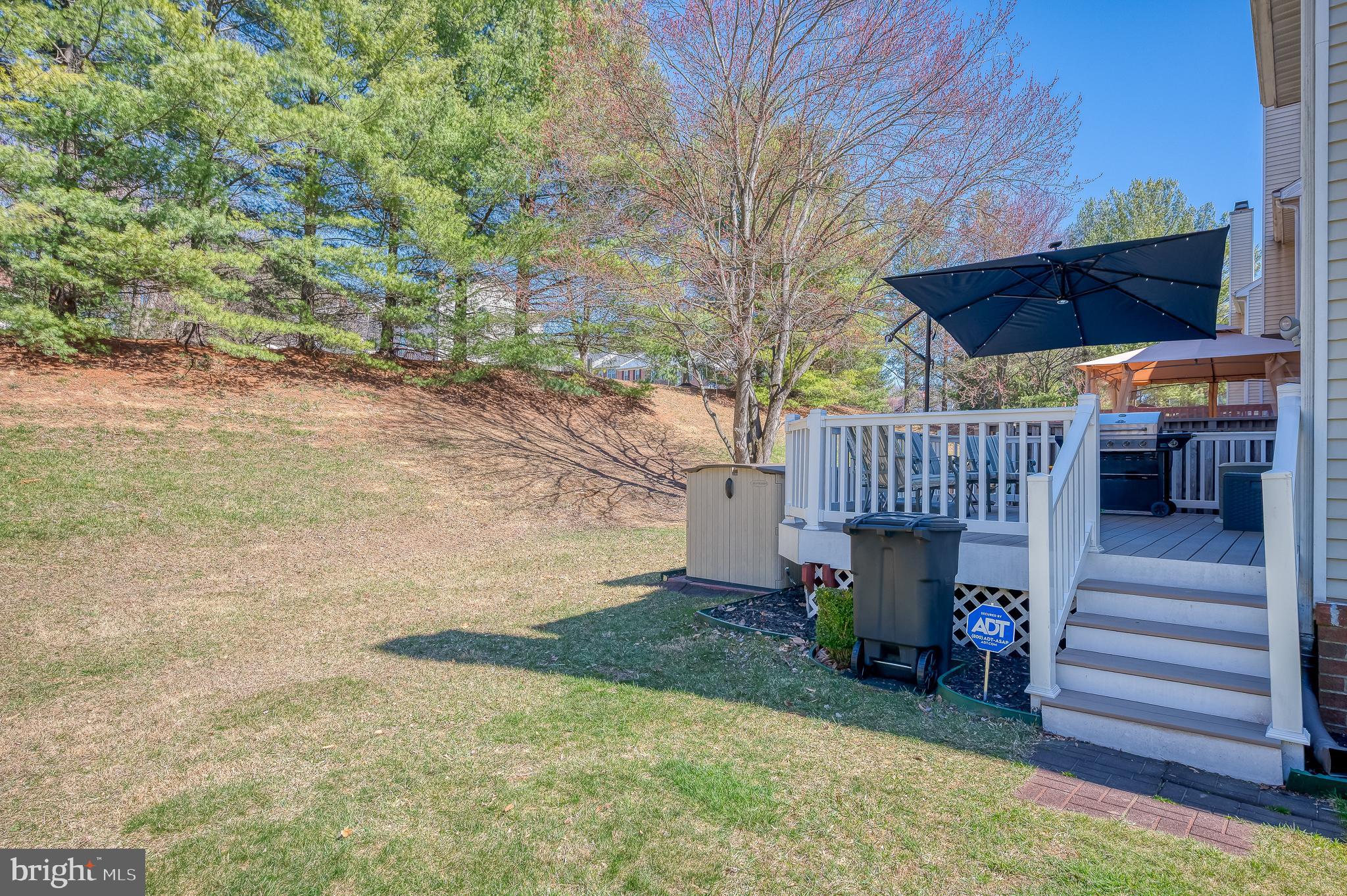 VILLAGE AT THOMAS RUN - Residential