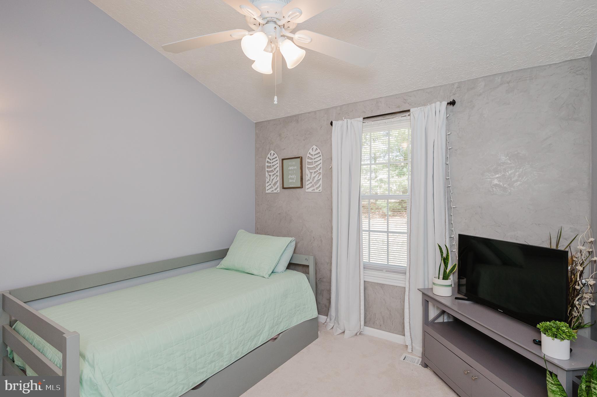 VILLAGE AT THOMAS RUN - Residential