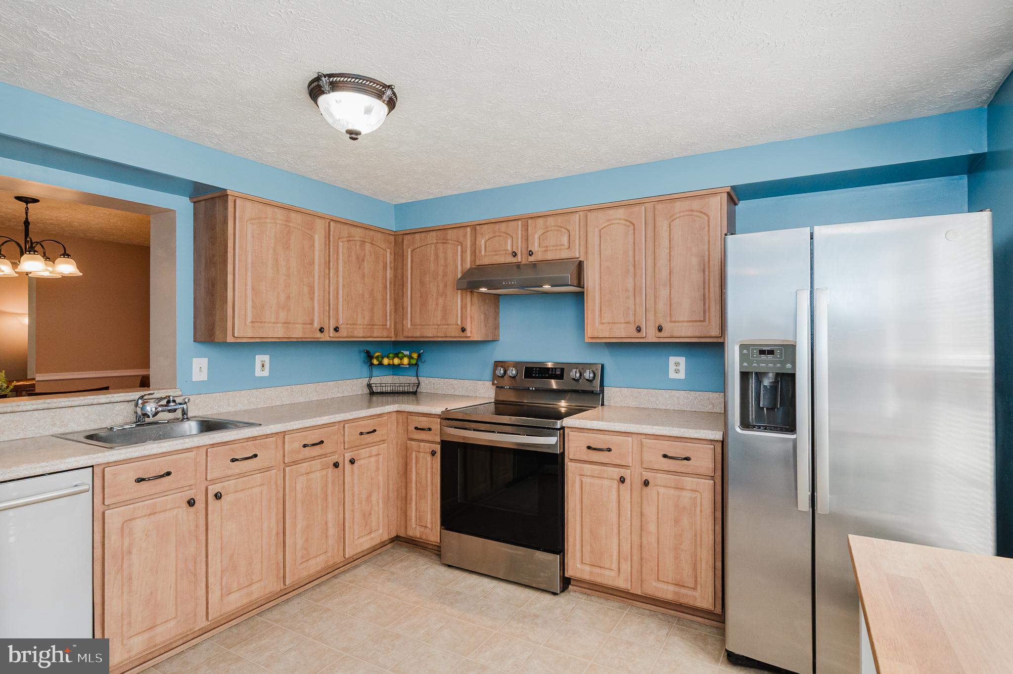 VILLAGE AT THOMAS RUN - Residential