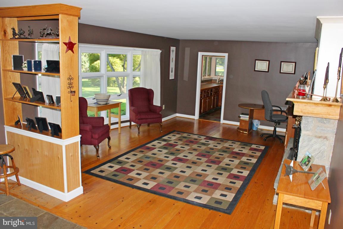 BEVERLY ESTATES - Residential