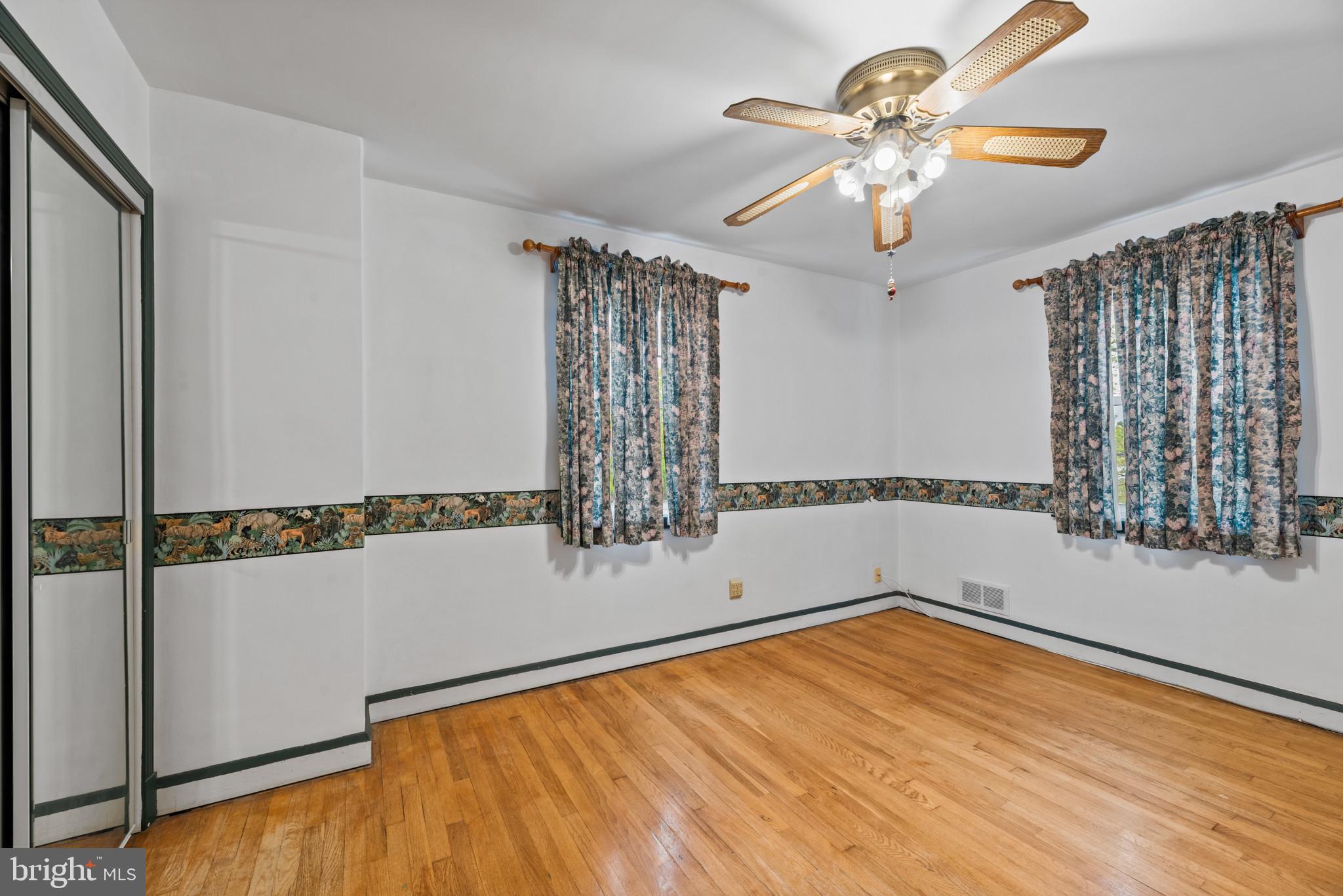 MEDWICK GARTH - Residential