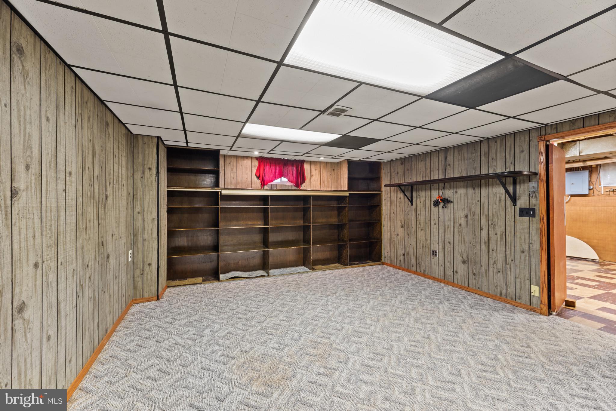 MEDWICK GARTH - Residential