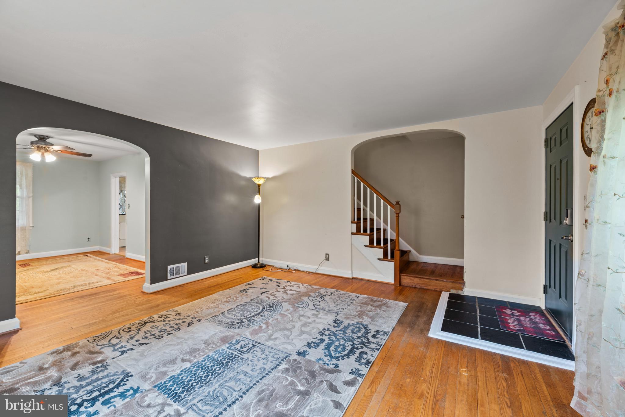 MEDWICK GARTH - Residential