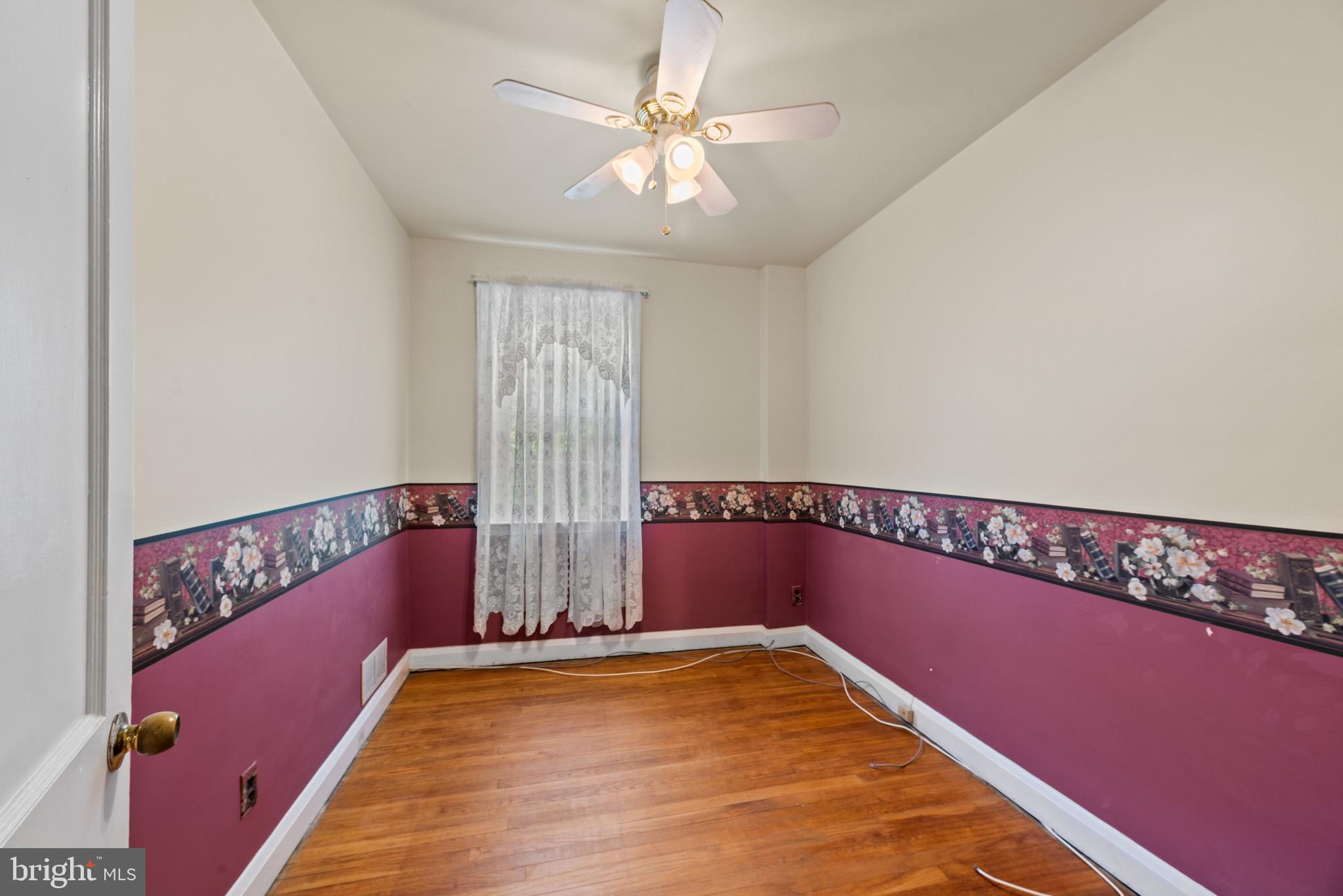 MEDWICK GARTH - Residential
