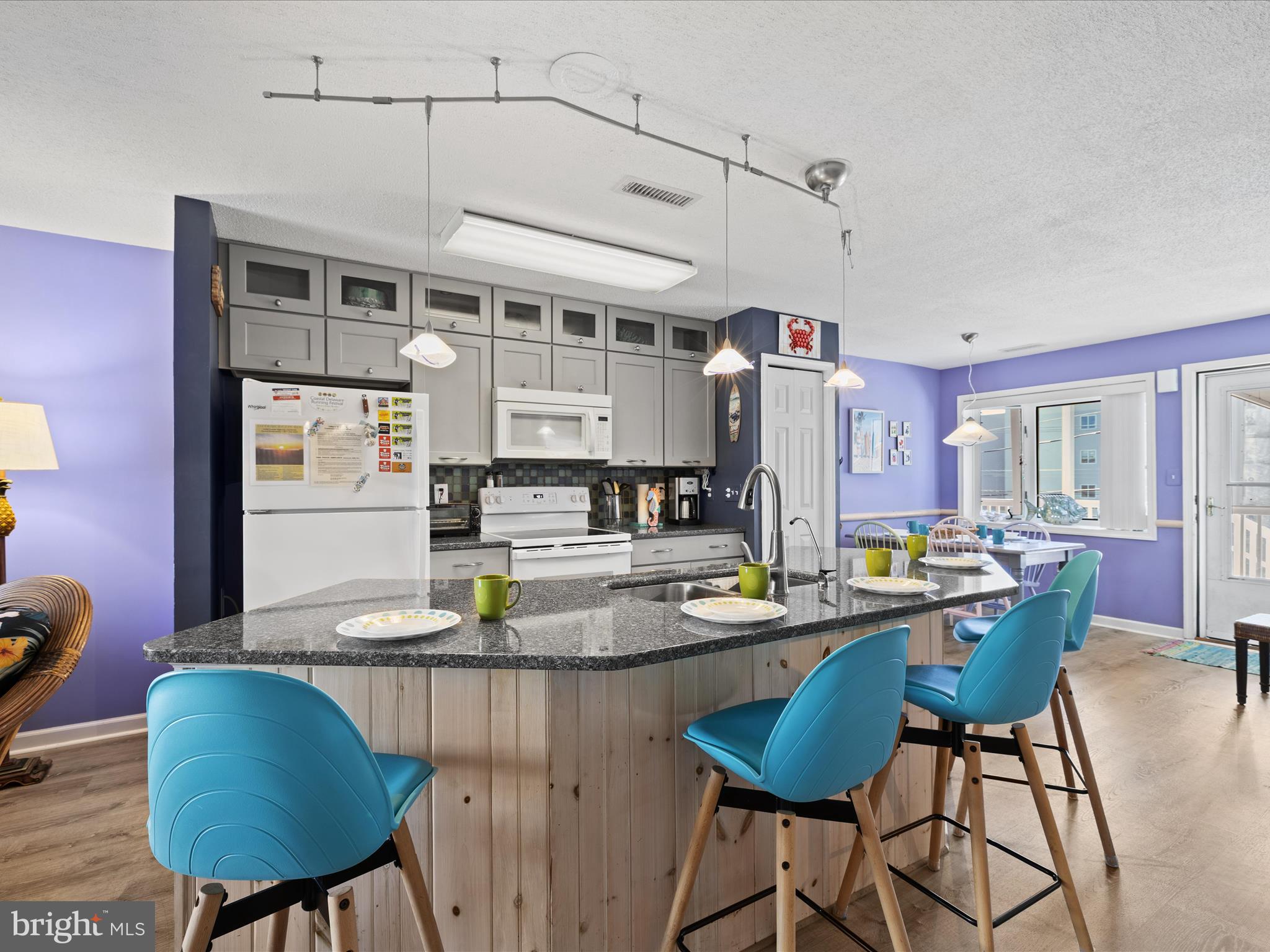 5500 COASTAL HIGHWAY B23003