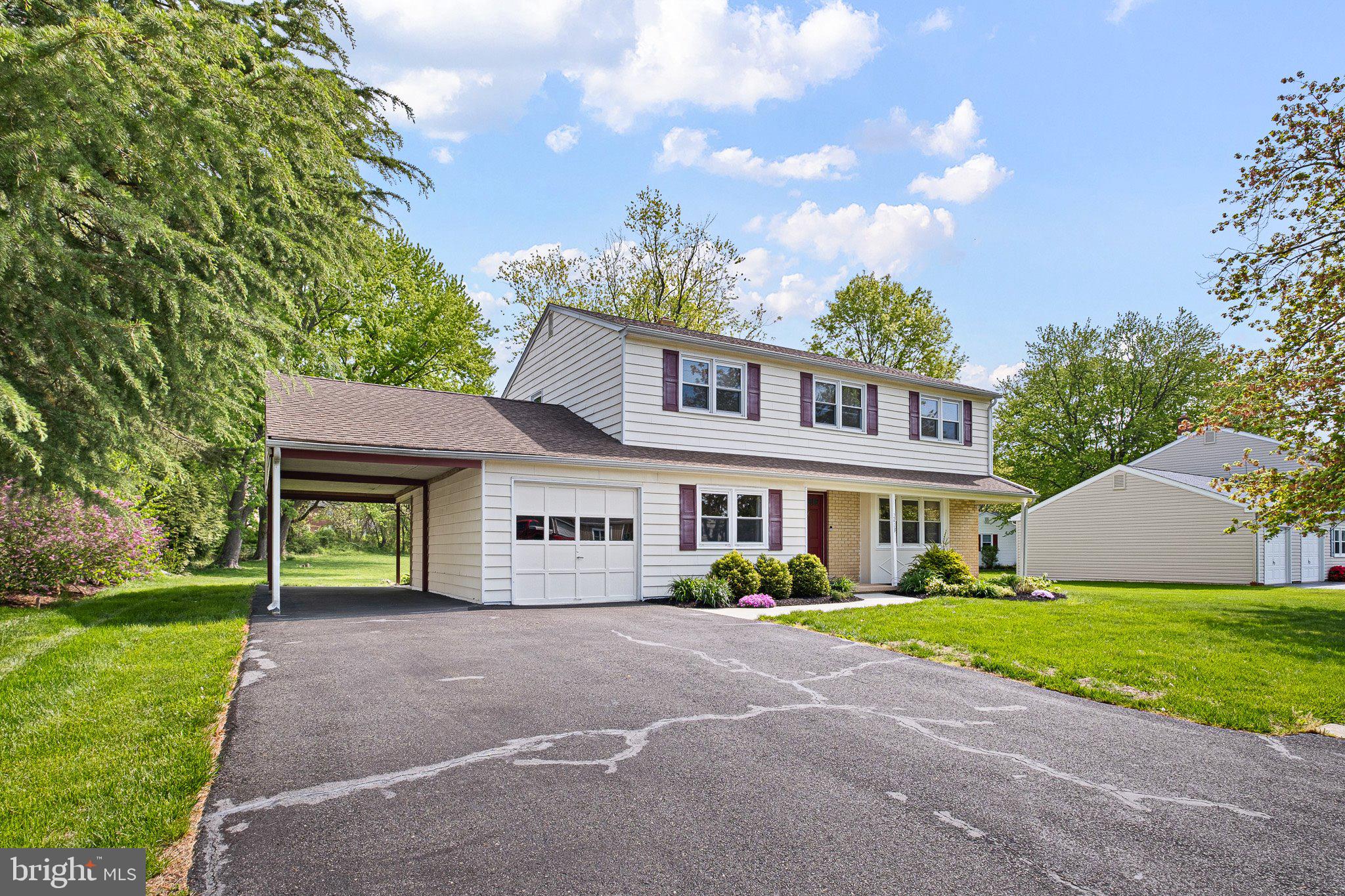 2403 LARKWOOD DRIVE