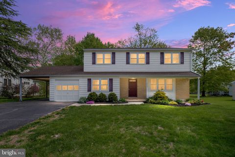 2403 LARKWOOD DRIVE WILMINGTON DE 19810