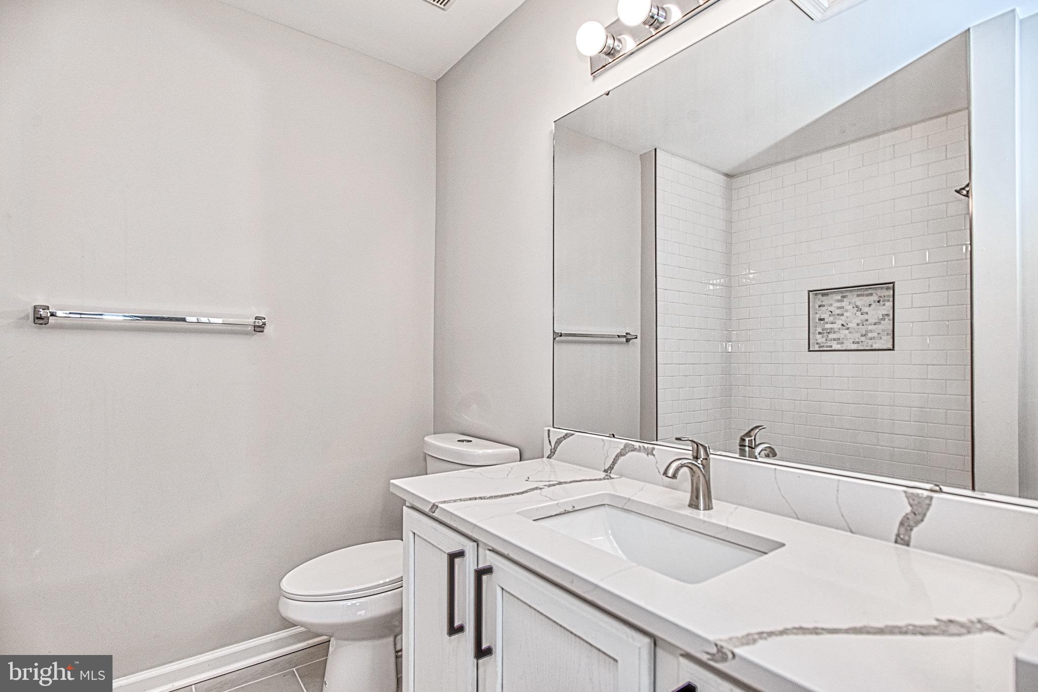 SOUTH RIDING - Residential Lease