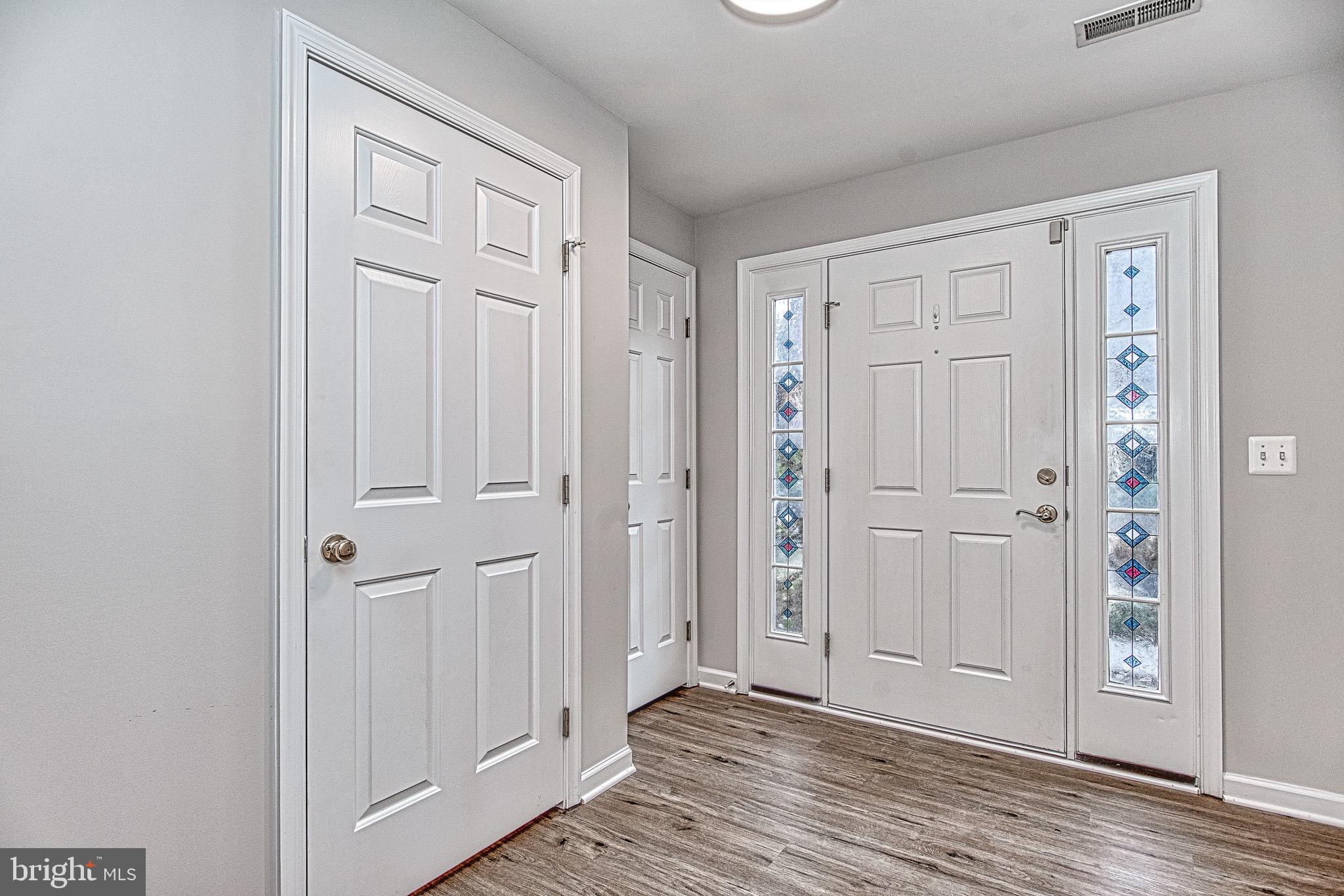 SOUTH RIDING - Residential Lease