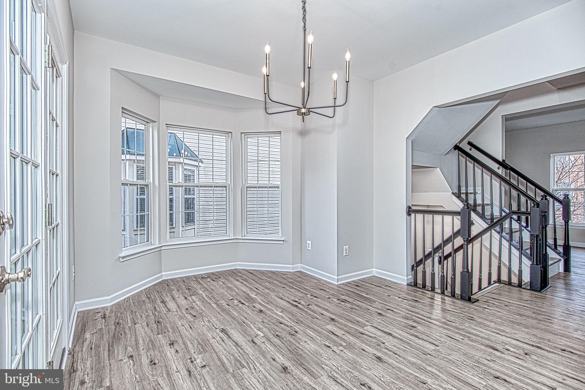 SOUTH RIDING - Residential Lease