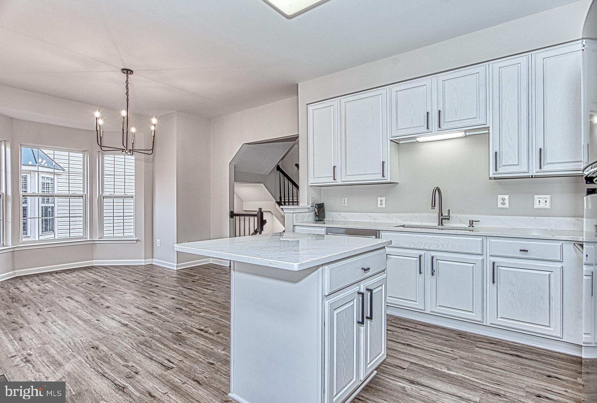 SOUTH RIDING - Residential Lease