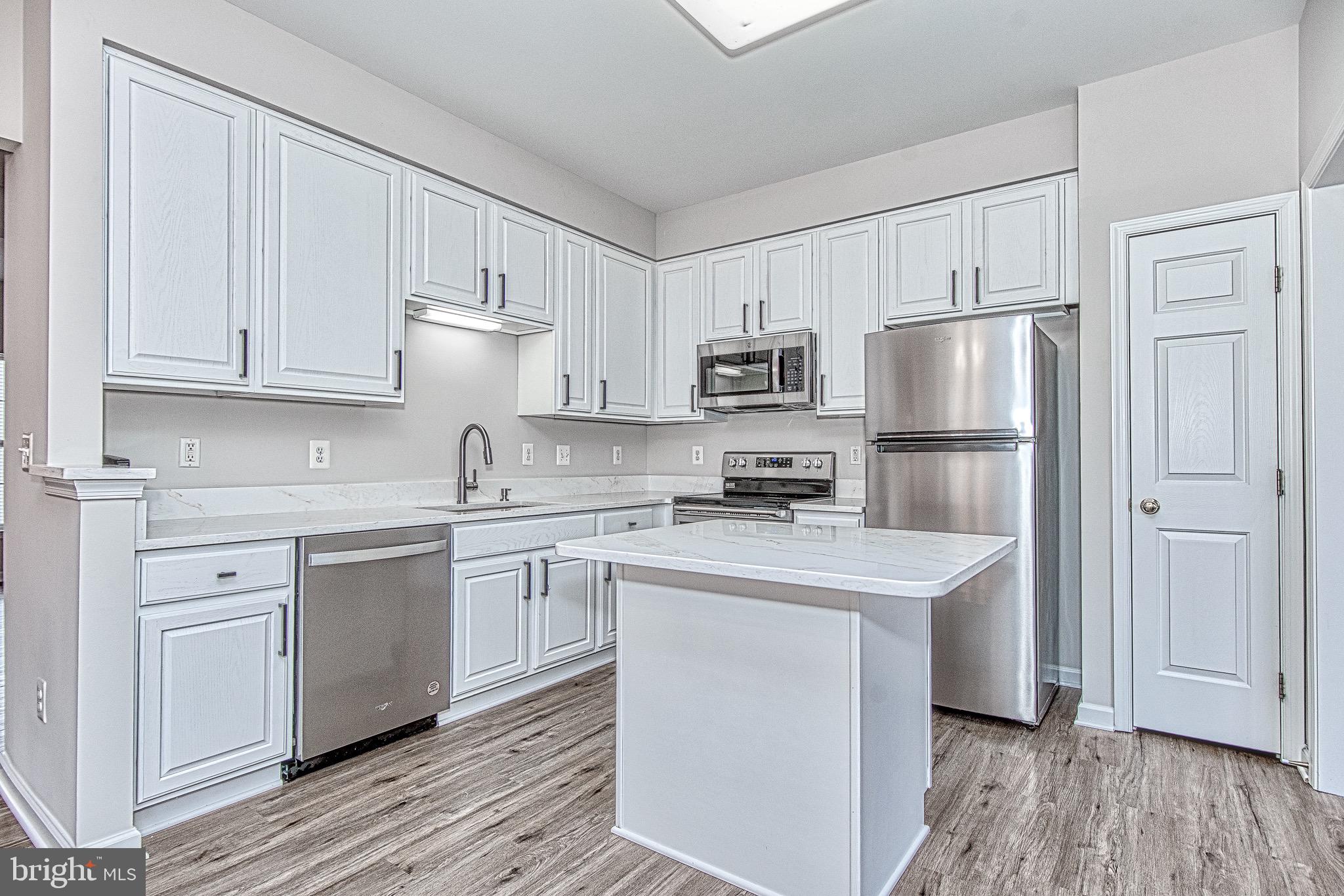 SOUTH RIDING - Residential Lease