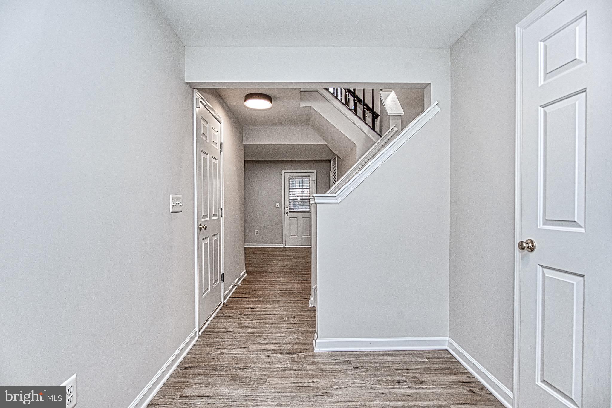 SOUTH RIDING - Residential Lease