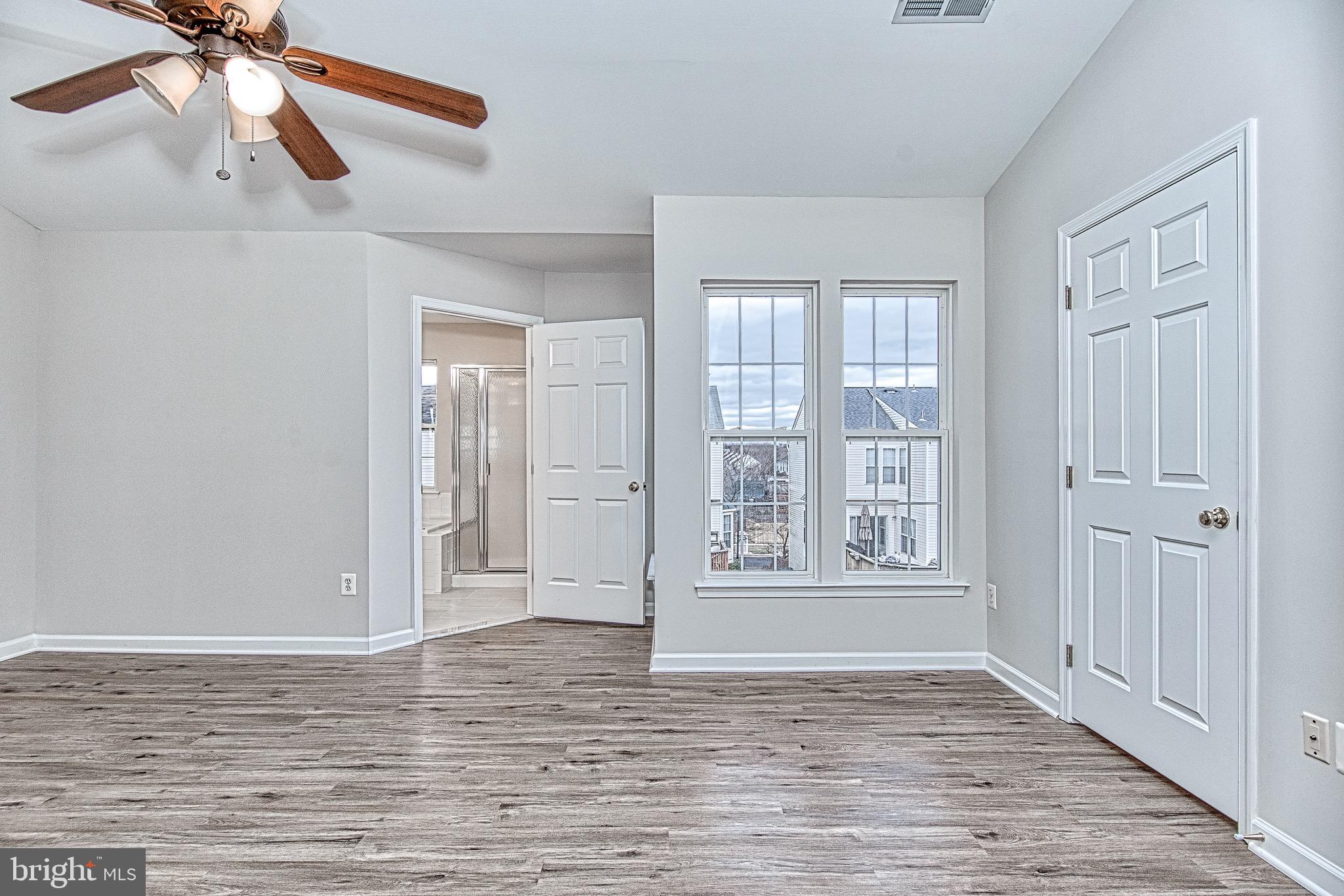 SOUTH RIDING - Residential Lease