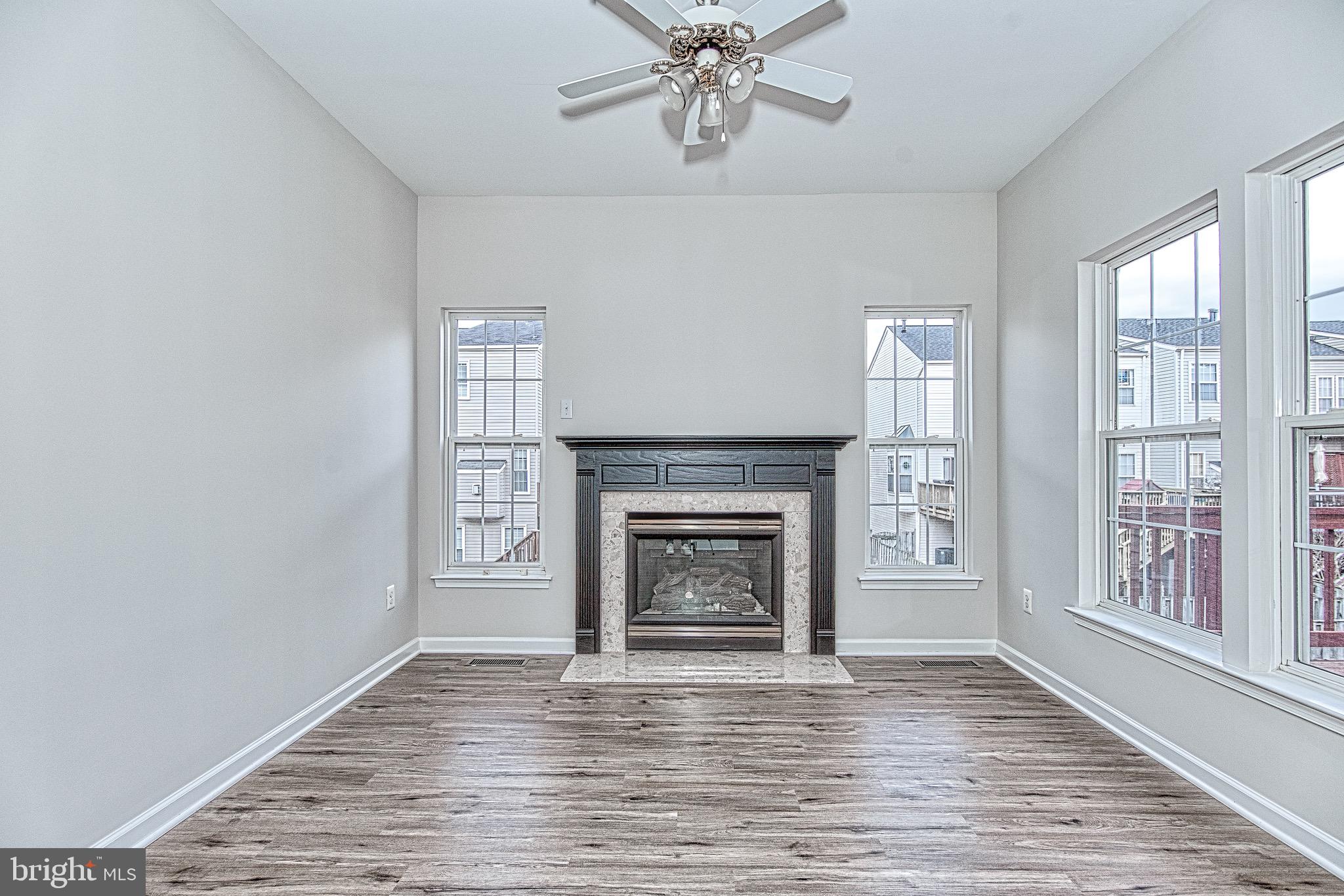 SOUTH RIDING - Residential Lease