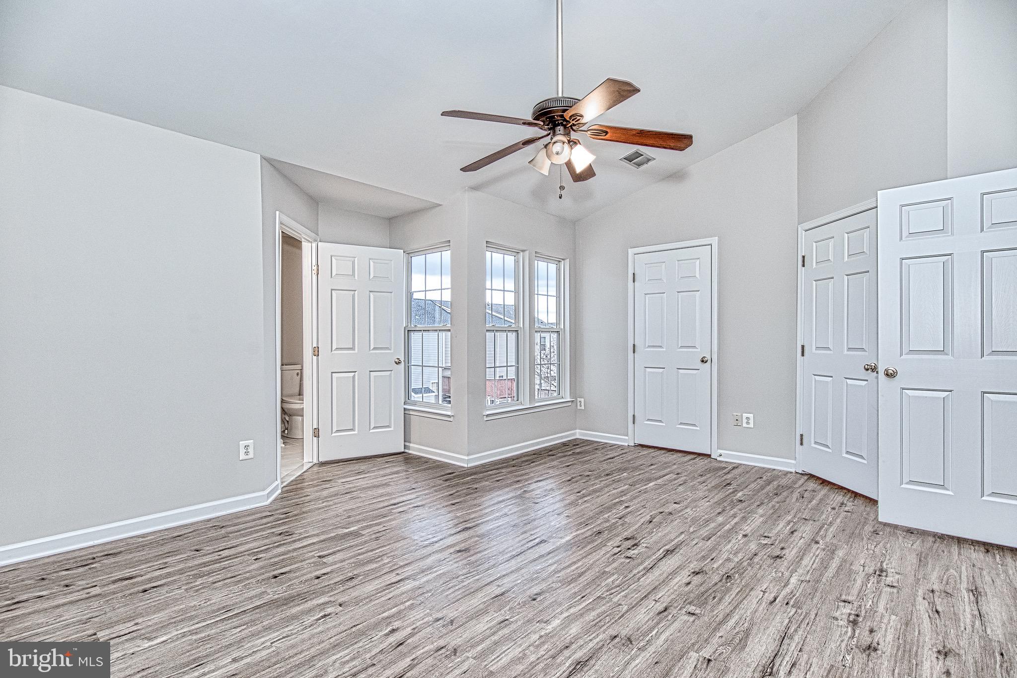 SOUTH RIDING - Residential Lease