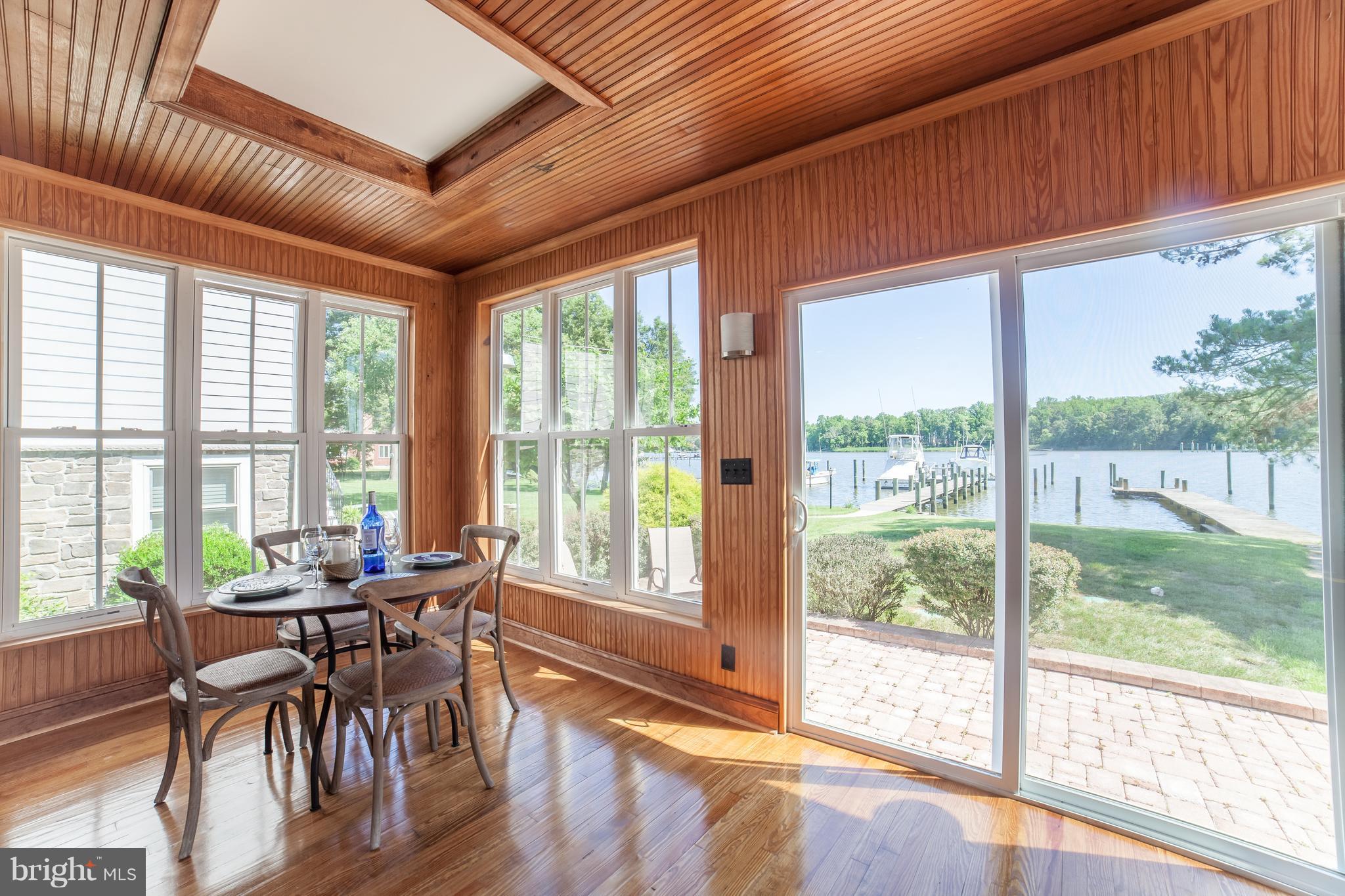 LONG POINT - Residential