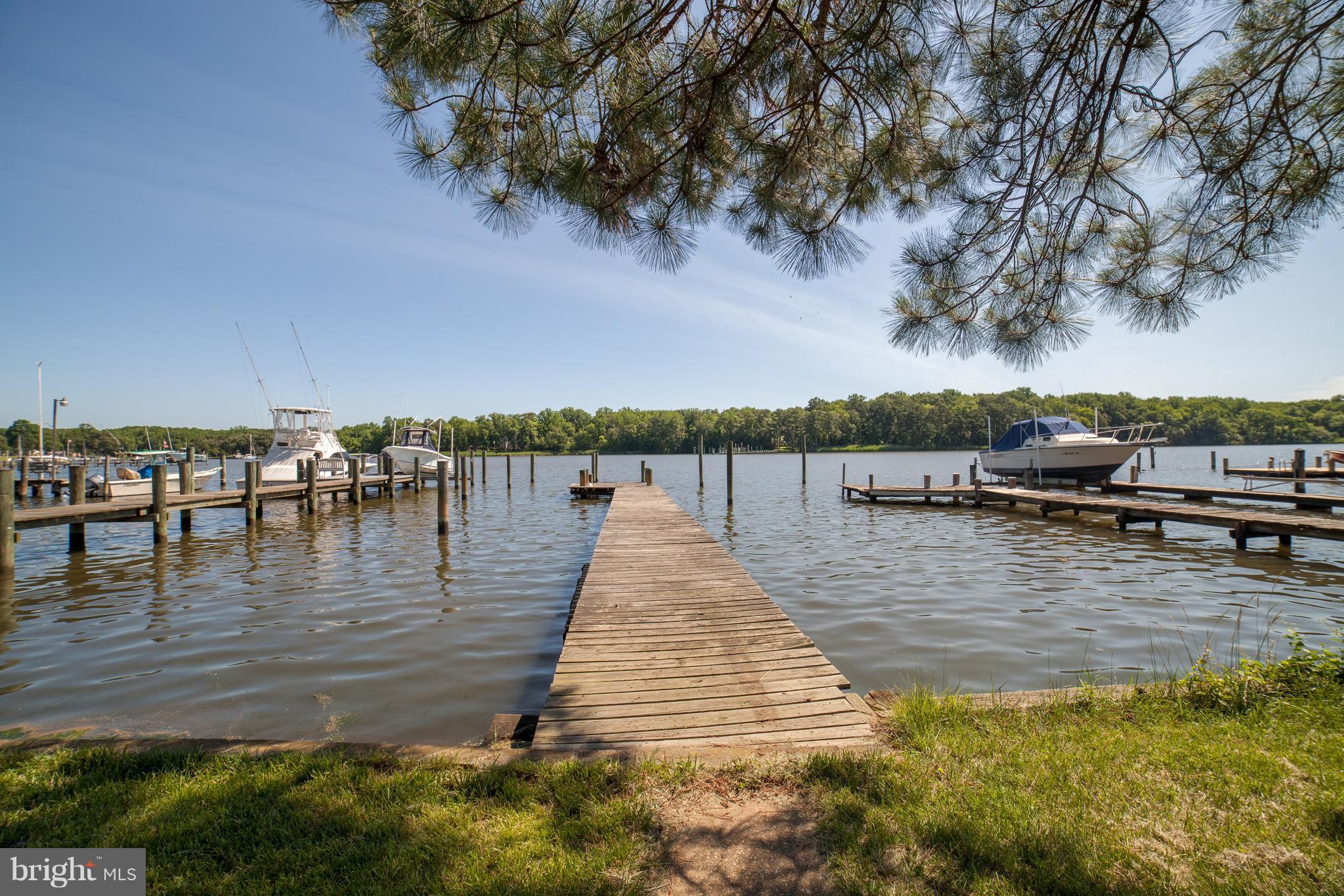 LONG POINT - Residential