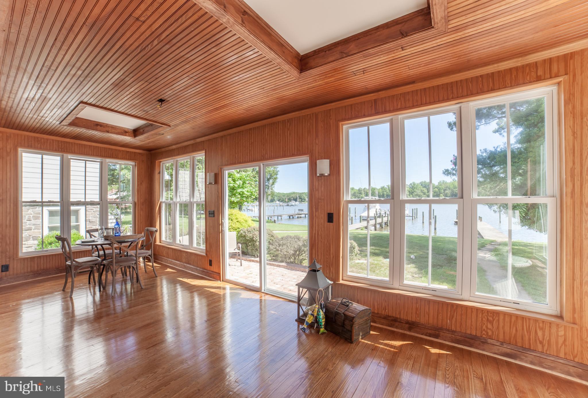 LONG POINT - Residential