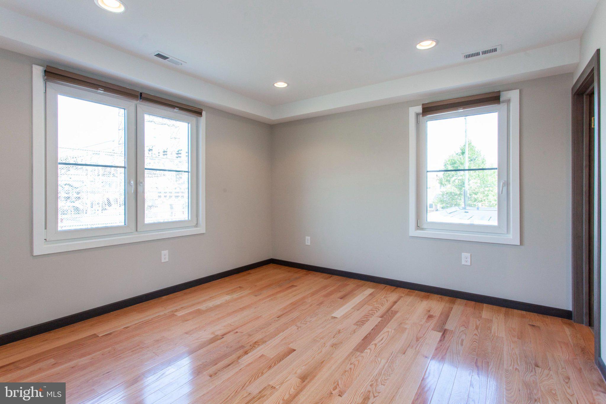 2553 MONTROSE STREET UNIT B
