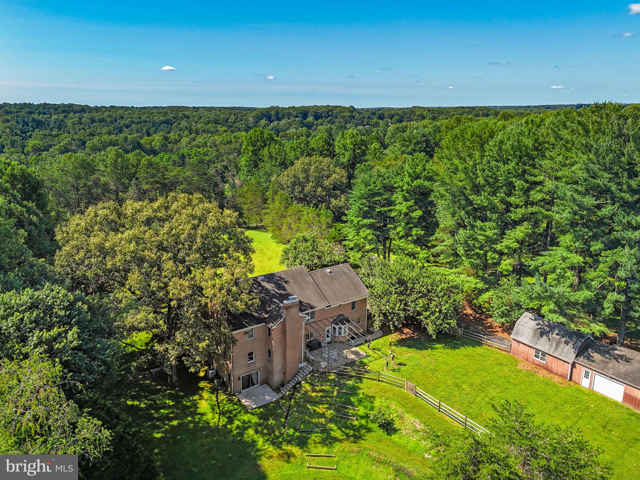 9200 FALLS RUN ROAD