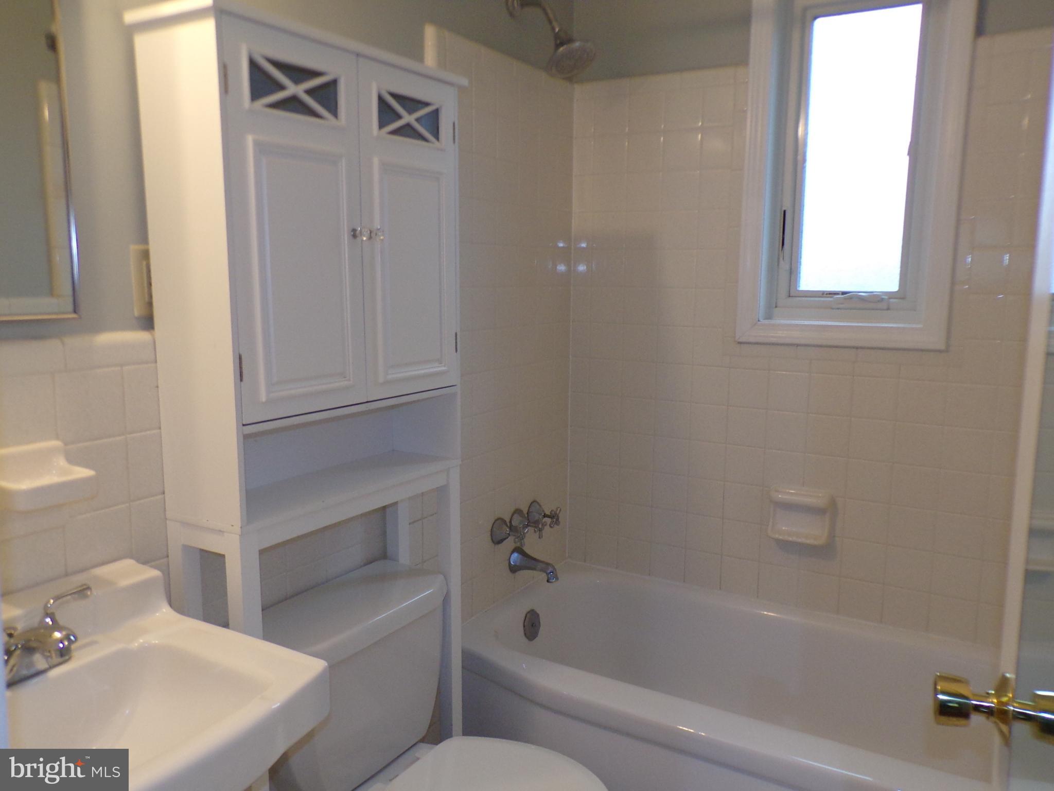 DOMINION HILLS - Residential Lease