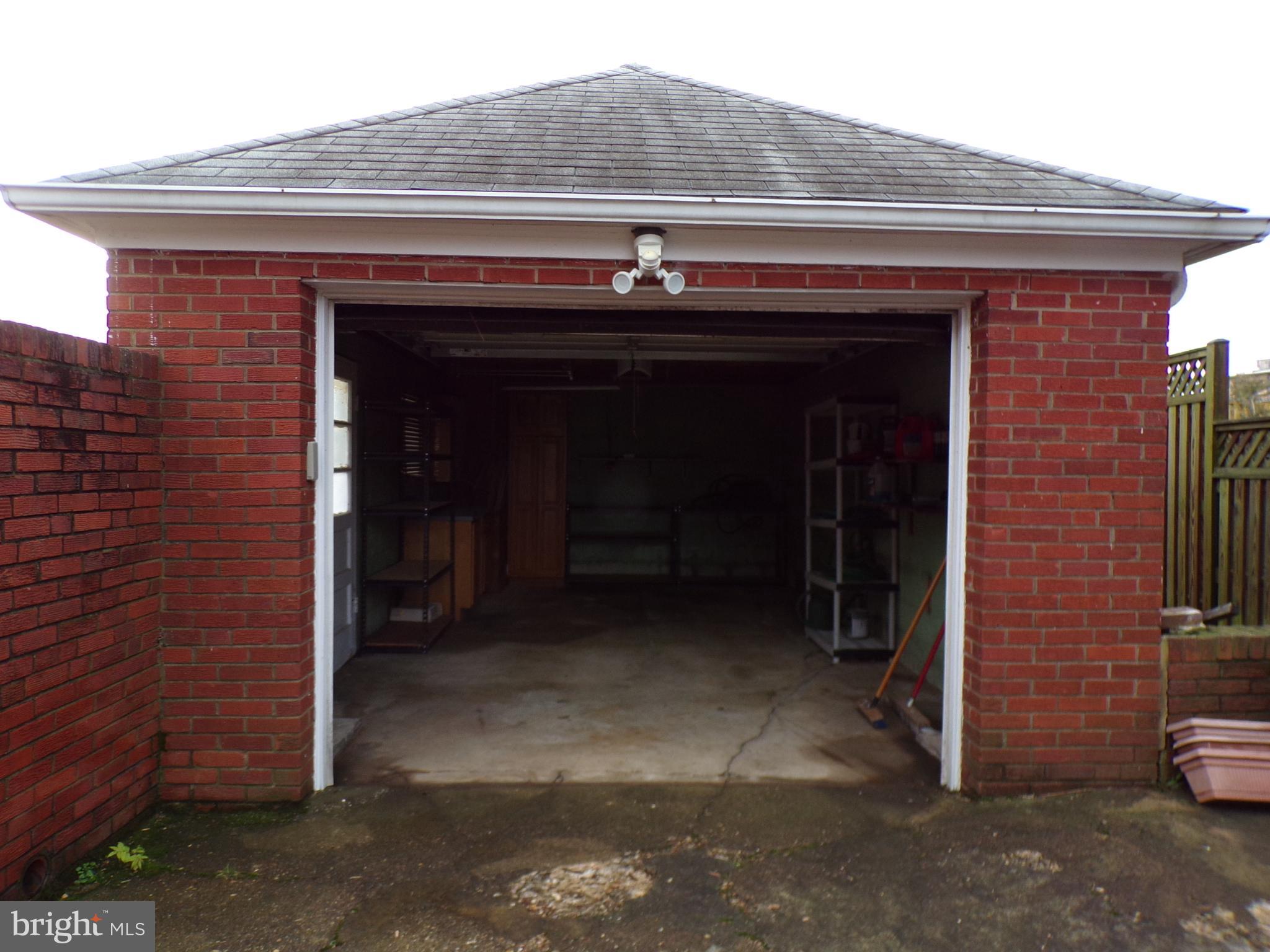 DOMINION HILLS - Residential Lease