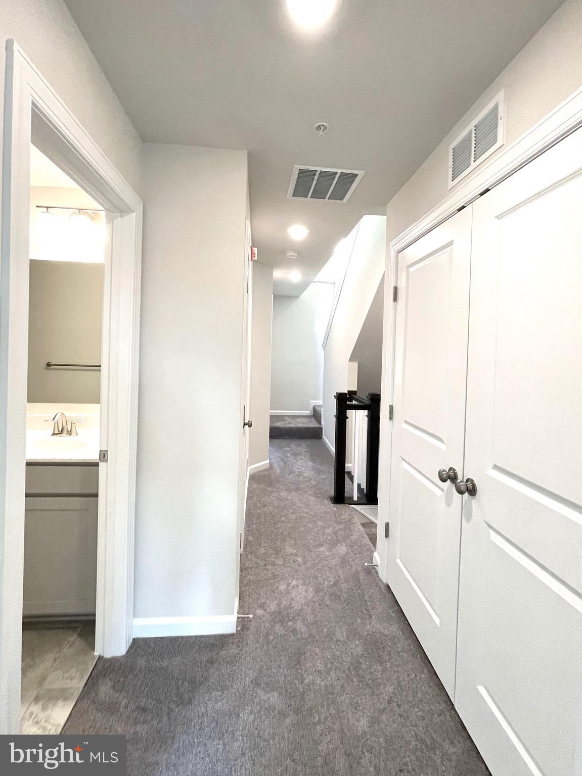 CLARKSBURG SQUARE - Residential Lease