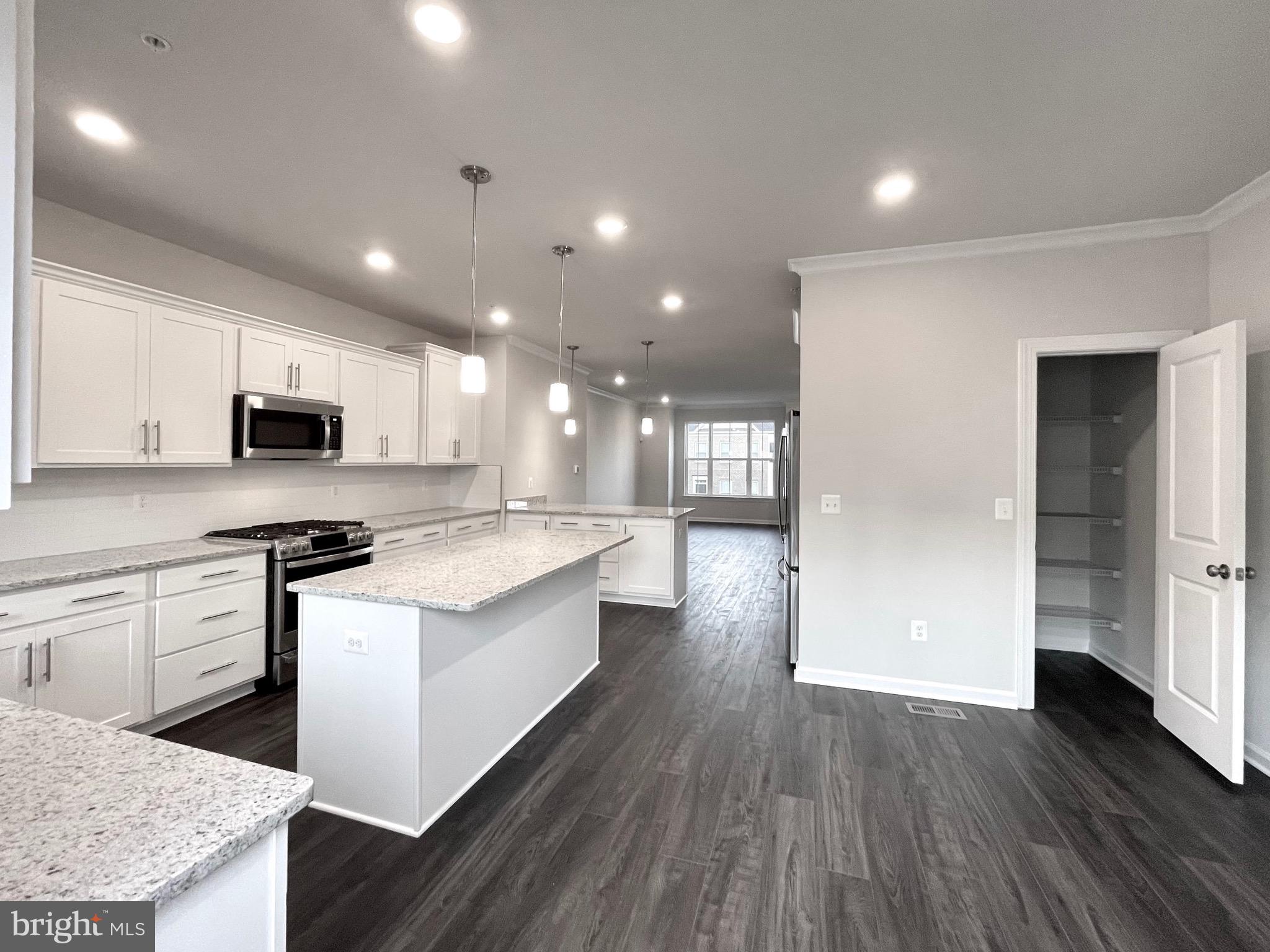 CLARKSBURG SQUARE - Residential Lease