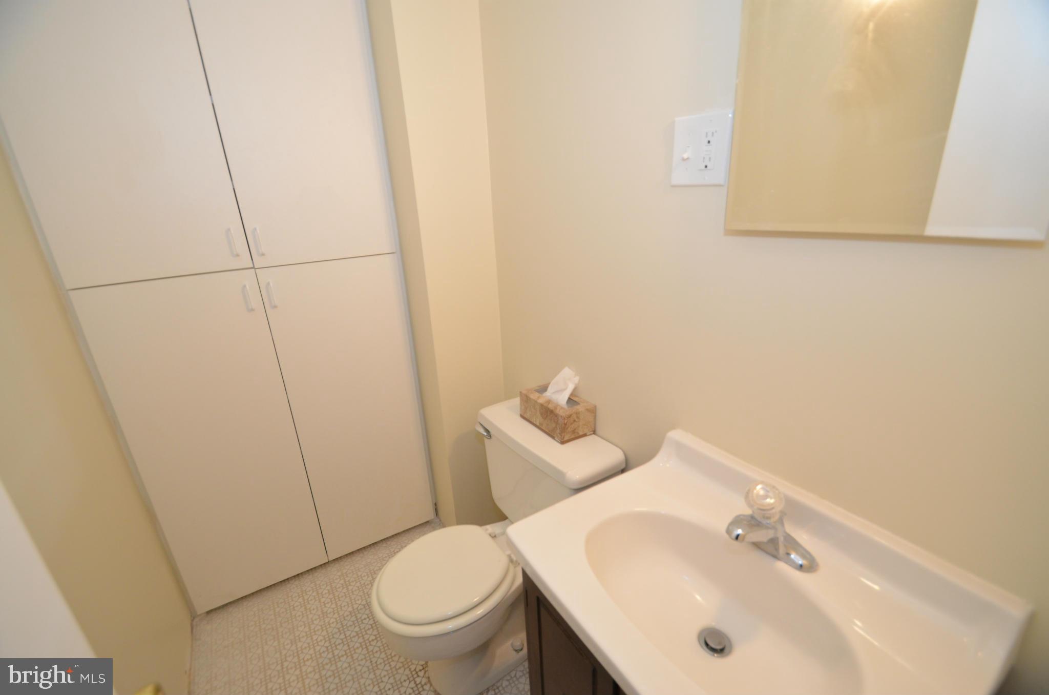 HAYFIELD FARM - Residential