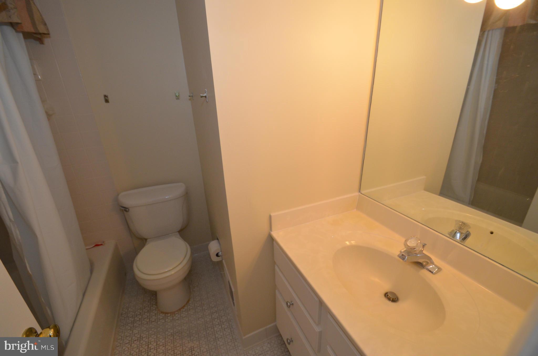 HAYFIELD FARM - Residential