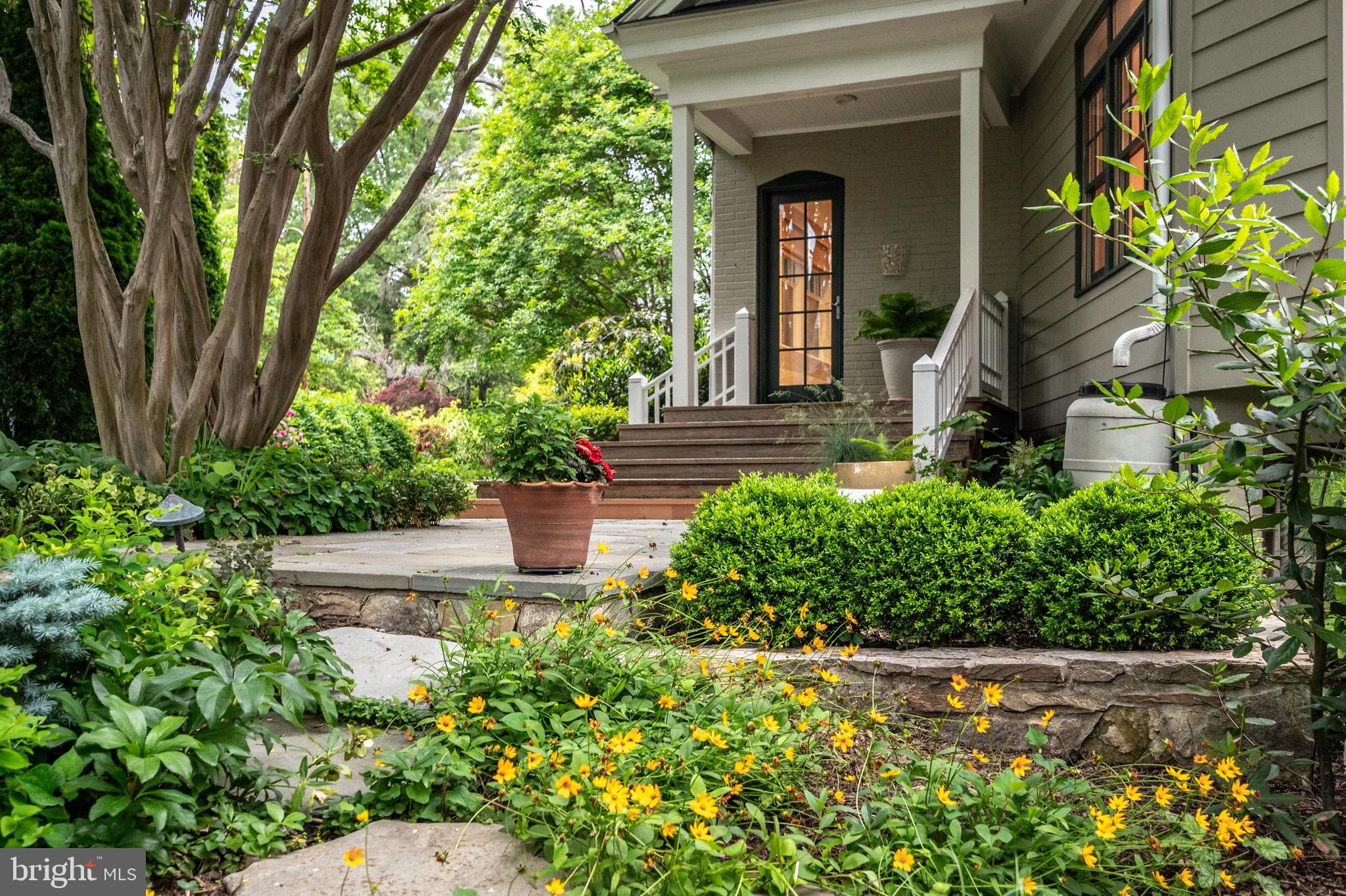 ROSEMONT - Residential