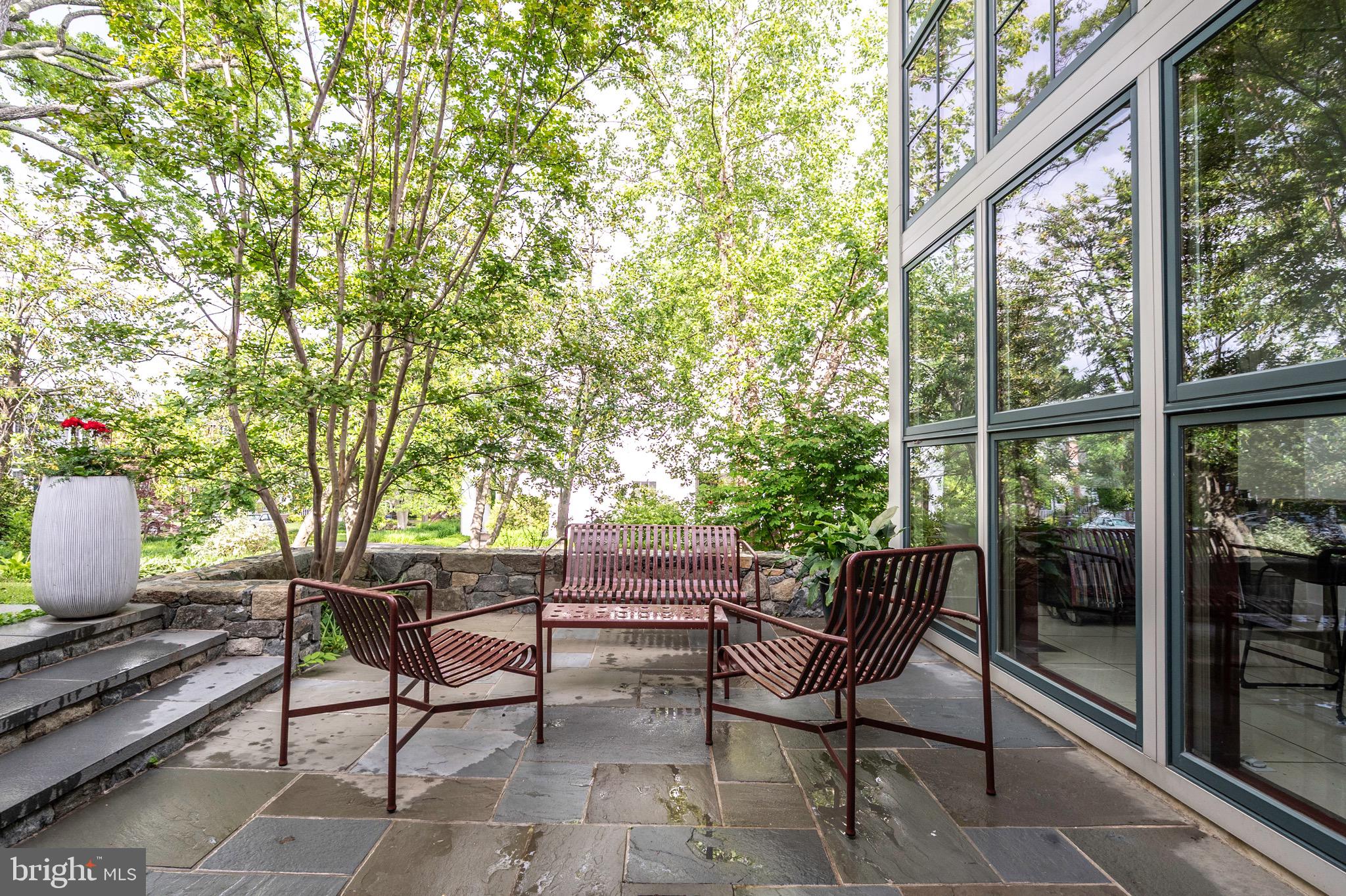 ROSEMONT - Residential