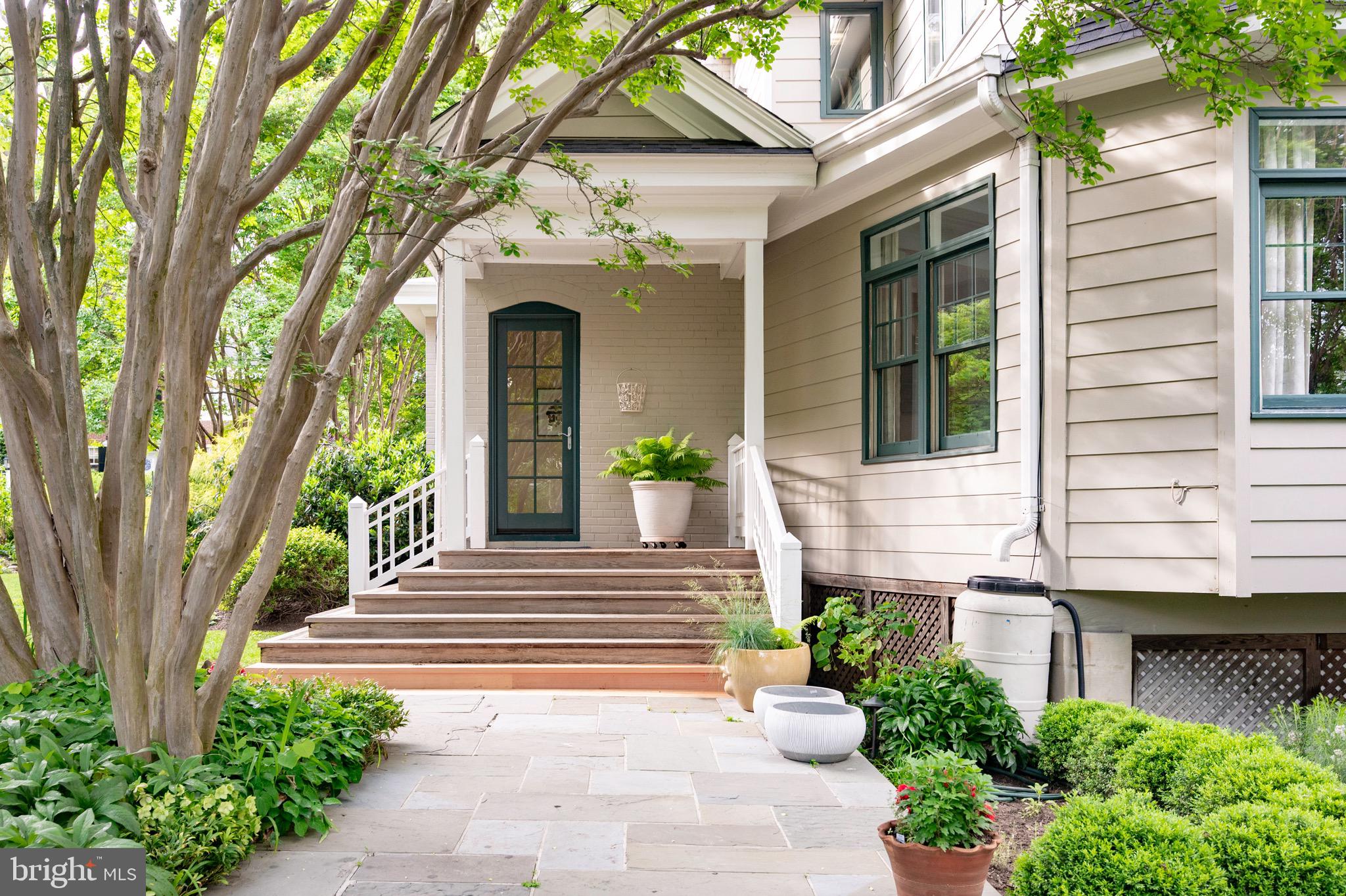 ROSEMONT - Residential