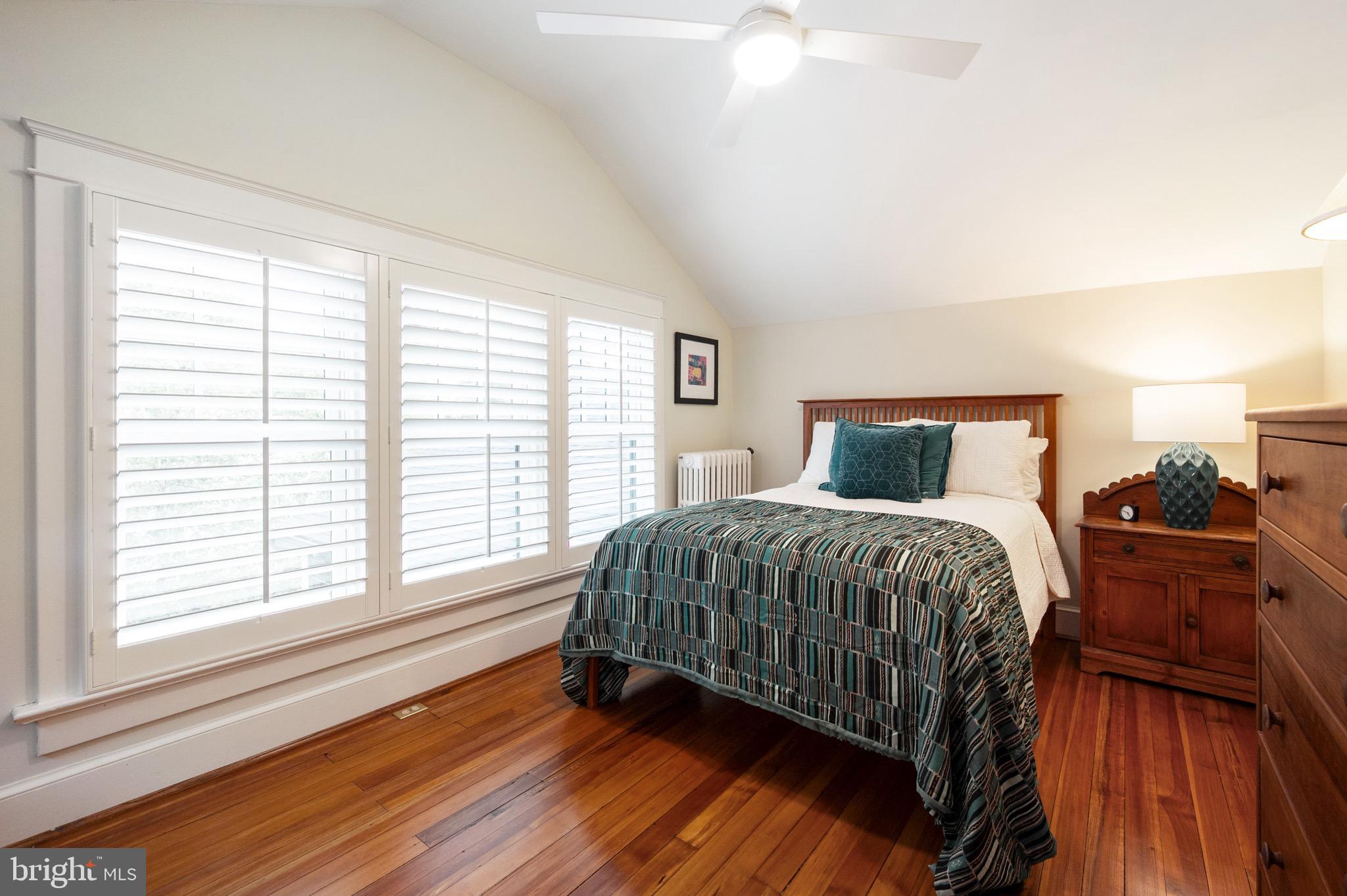 ROSEMONT - Residential