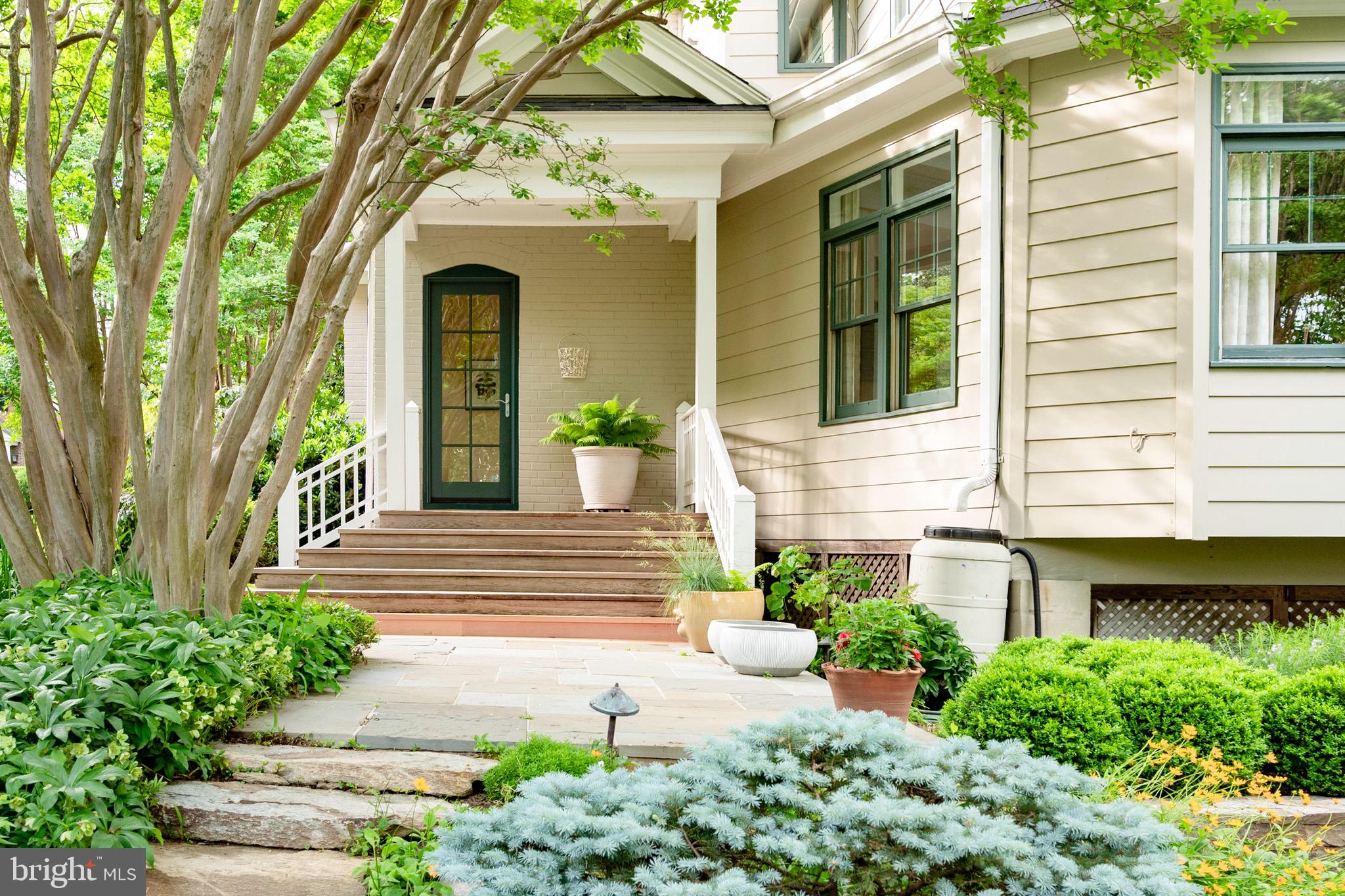 ROSEMONT - Residential