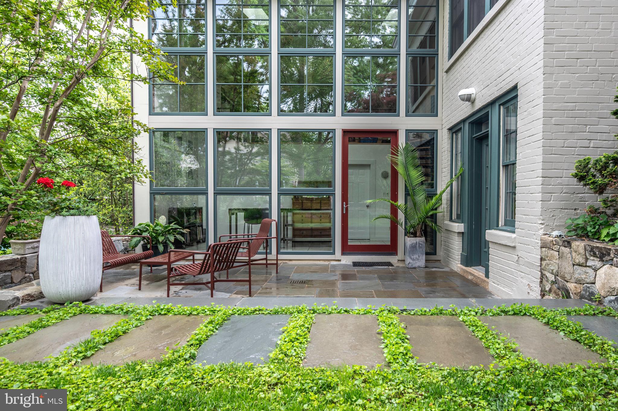 ROSEMONT - Residential