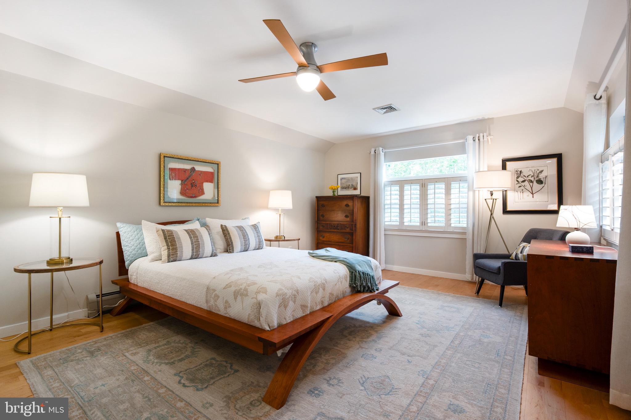 ROSEMONT - Residential