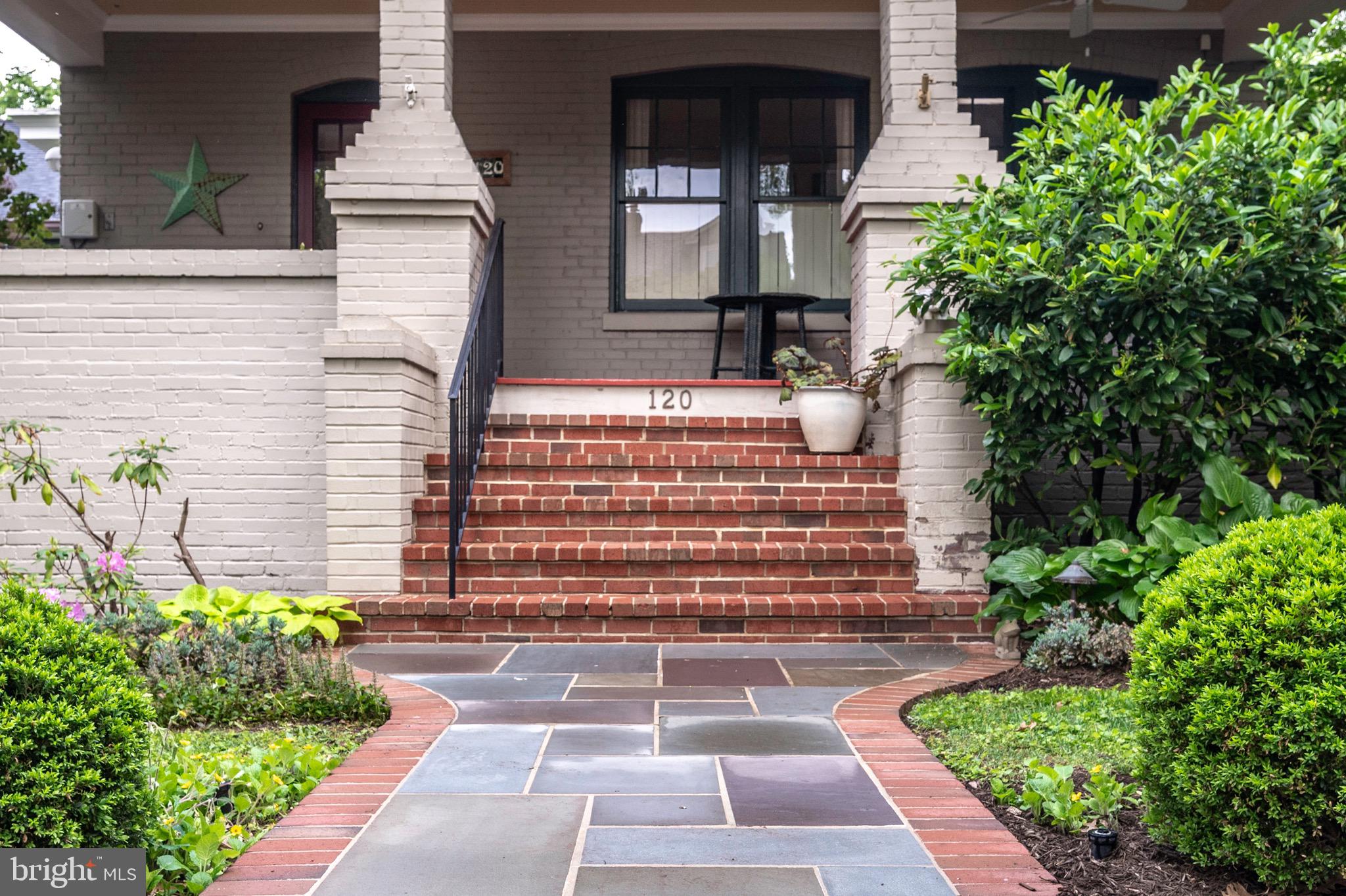 ROSEMONT - Residential