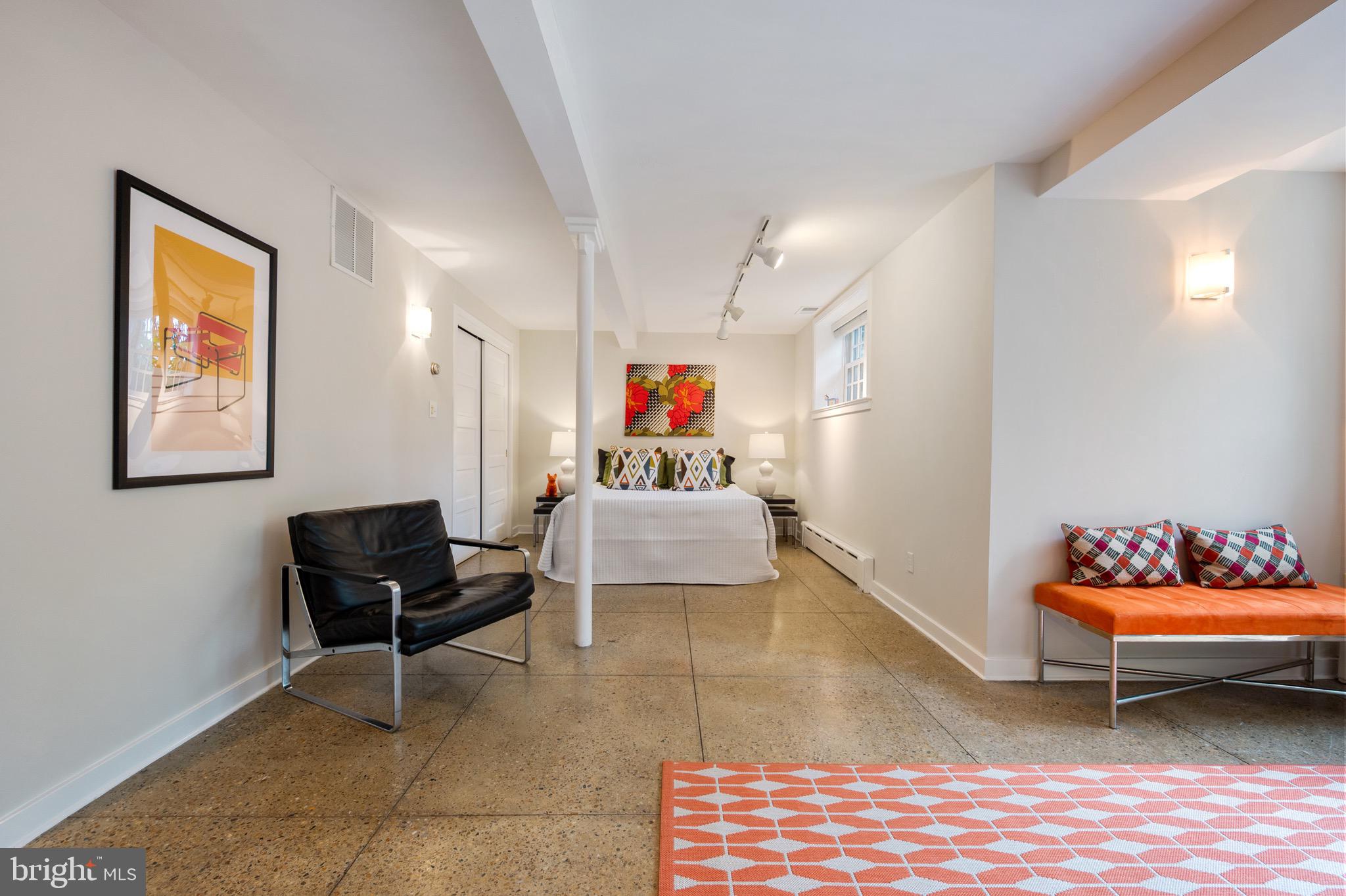 ROSEMONT - Residential