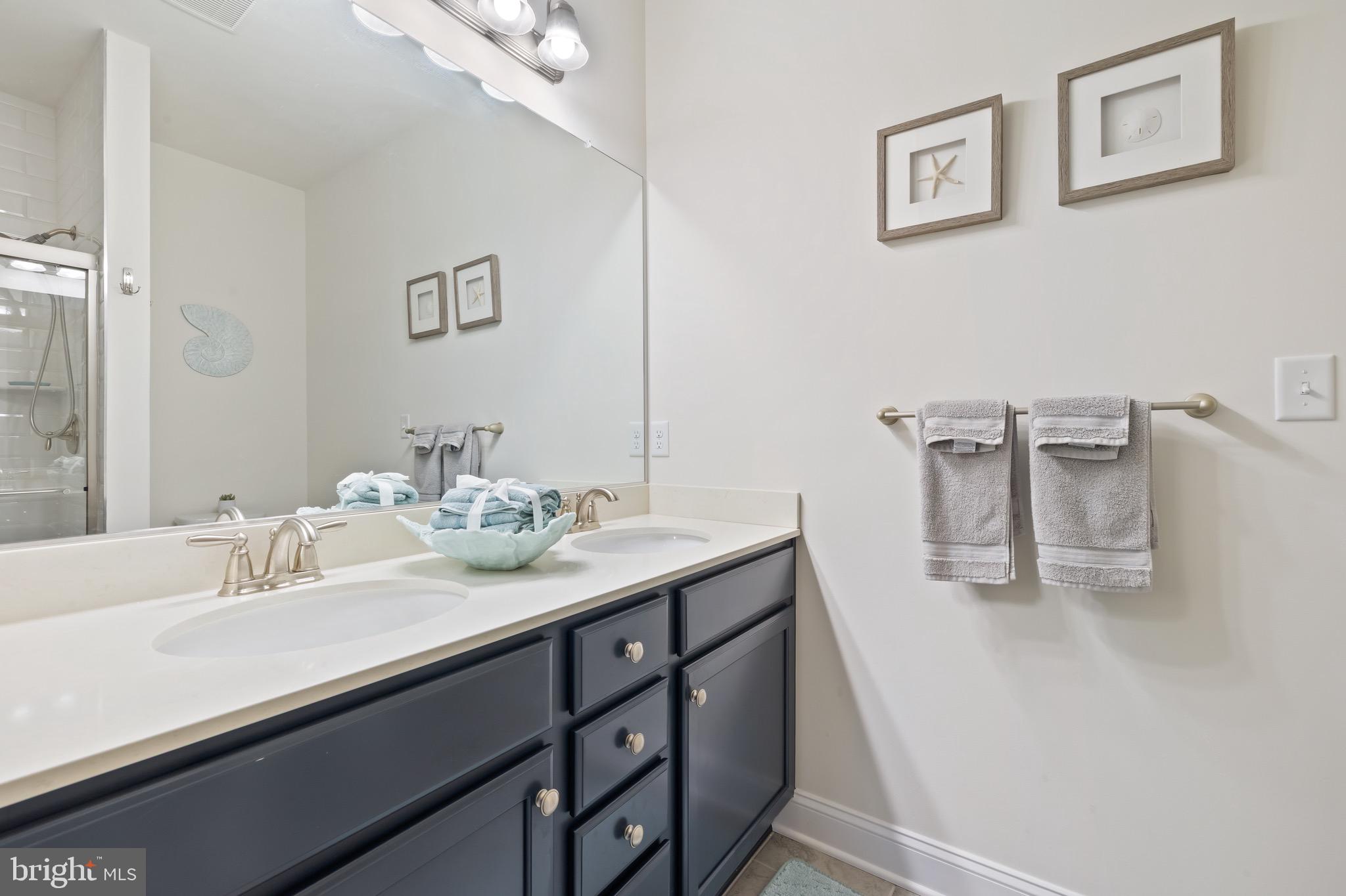 BAY BRIDGE COVE - Residential