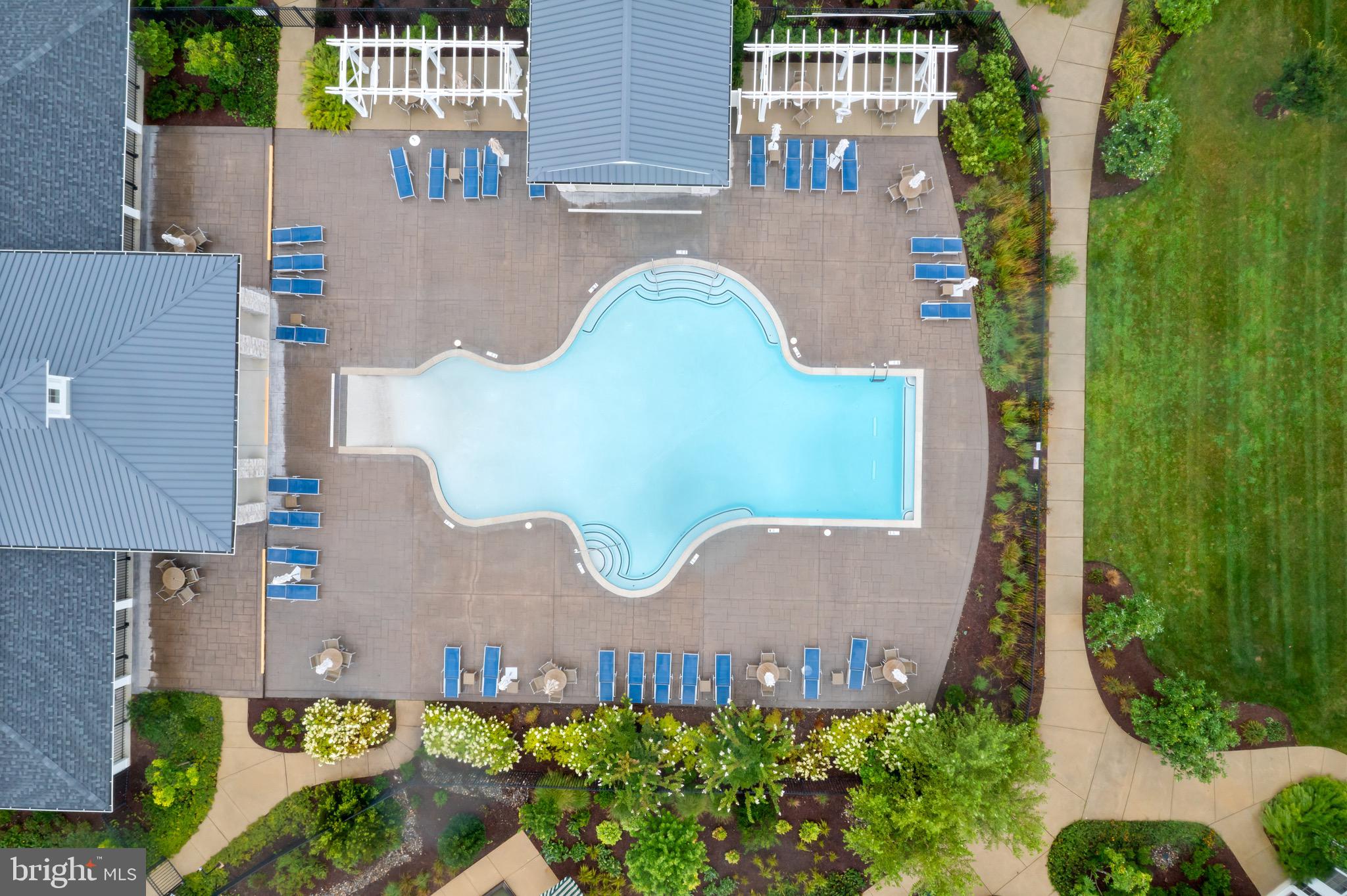 BAY BRIDGE COVE - Residential