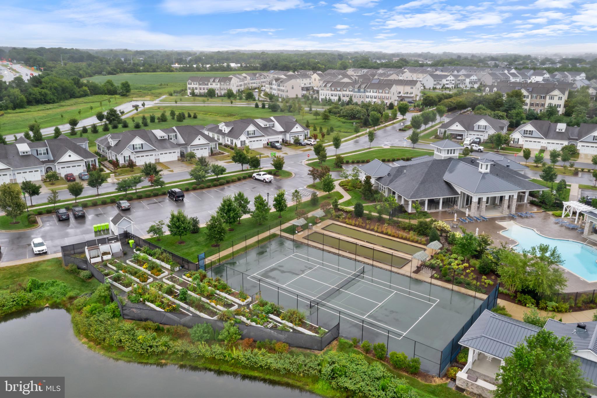 BAY BRIDGE COVE - Residential