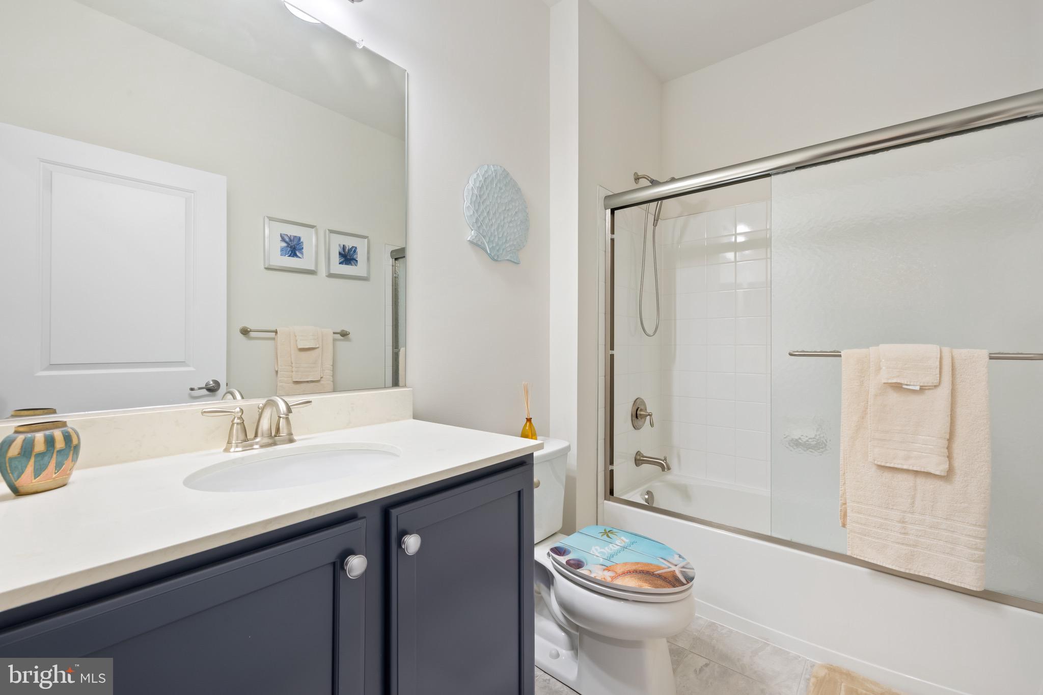 BAY BRIDGE COVE - Residential