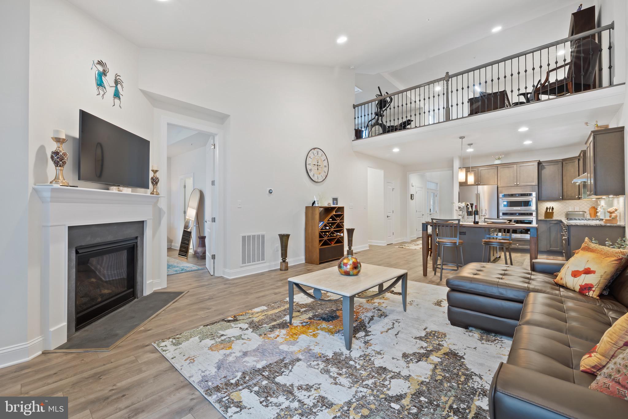 BAY BRIDGE COVE - Residential