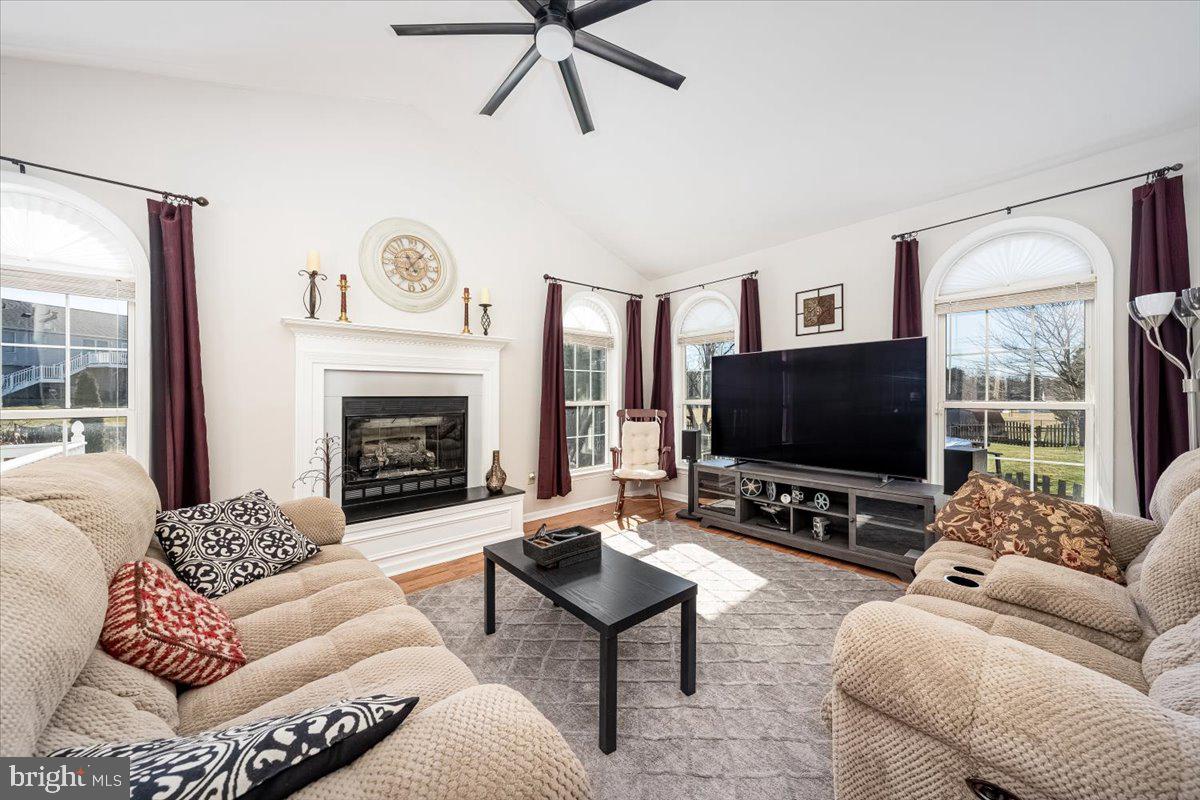 COPPERFIELD - Residential